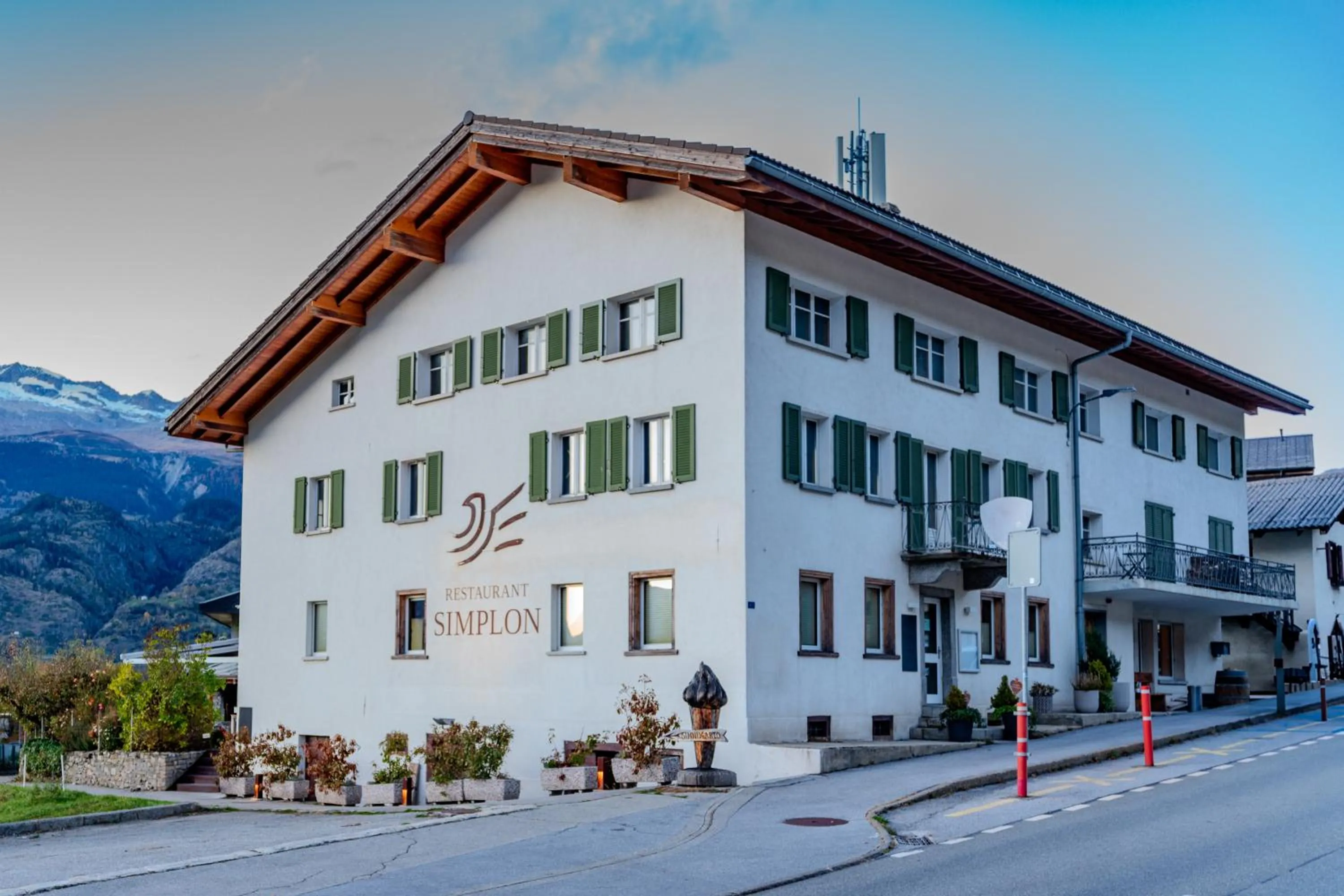 Property building in Hotel Restaurant Simplon