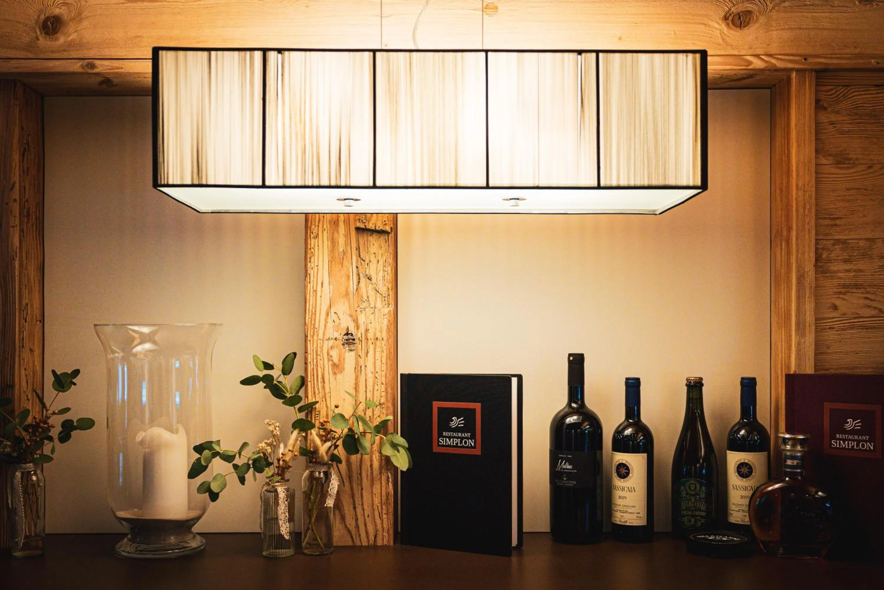 Food and drinks in Hotel Restaurant Simplon