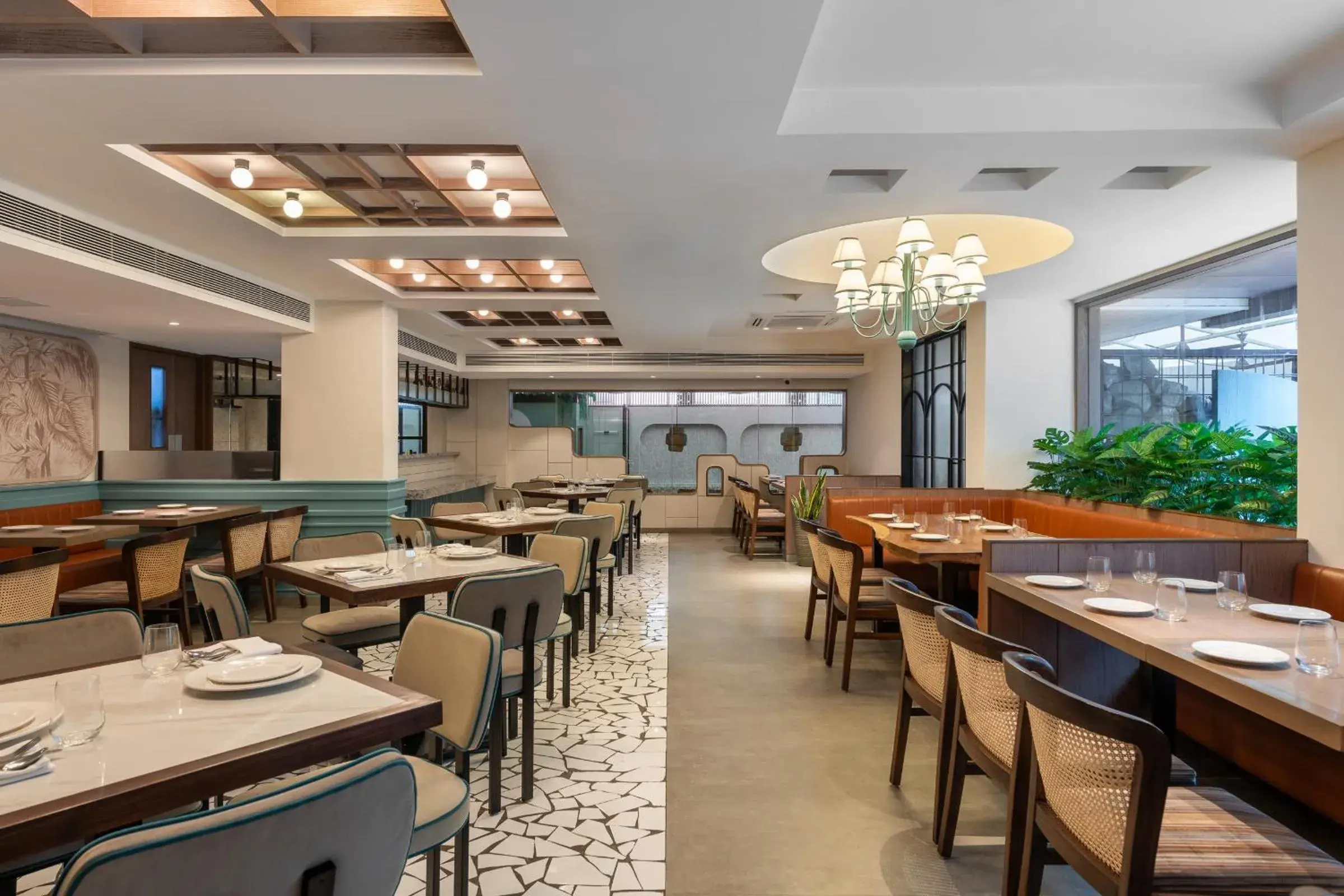 Restaurant/places to eat in Hotel Suncity Residency Restaurant/places to eat in Hotel Suncity Residency