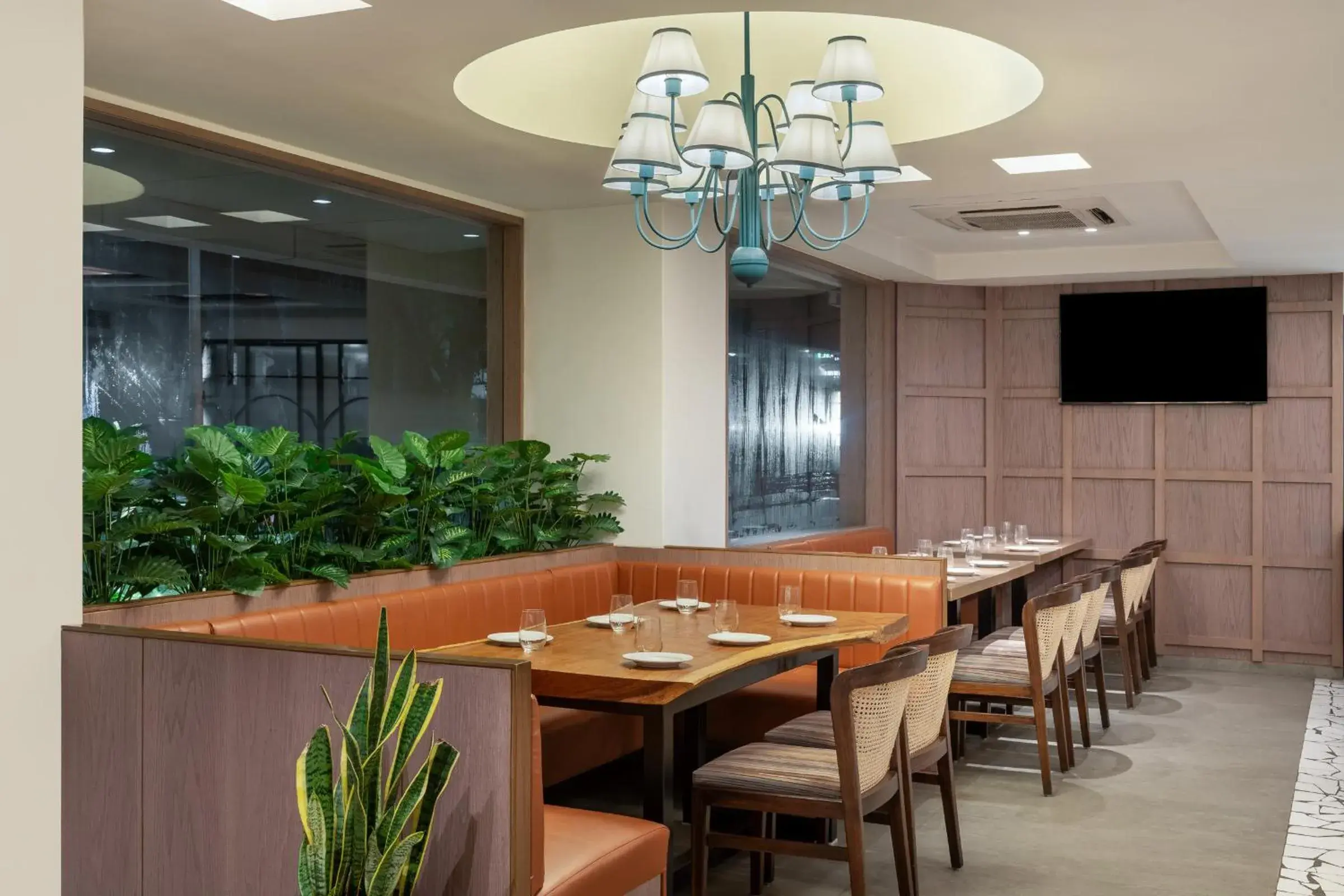 Restaurant/places to eat in Hotel Suncity Residency Restaurant/places to eat in Hotel Suncity Residency