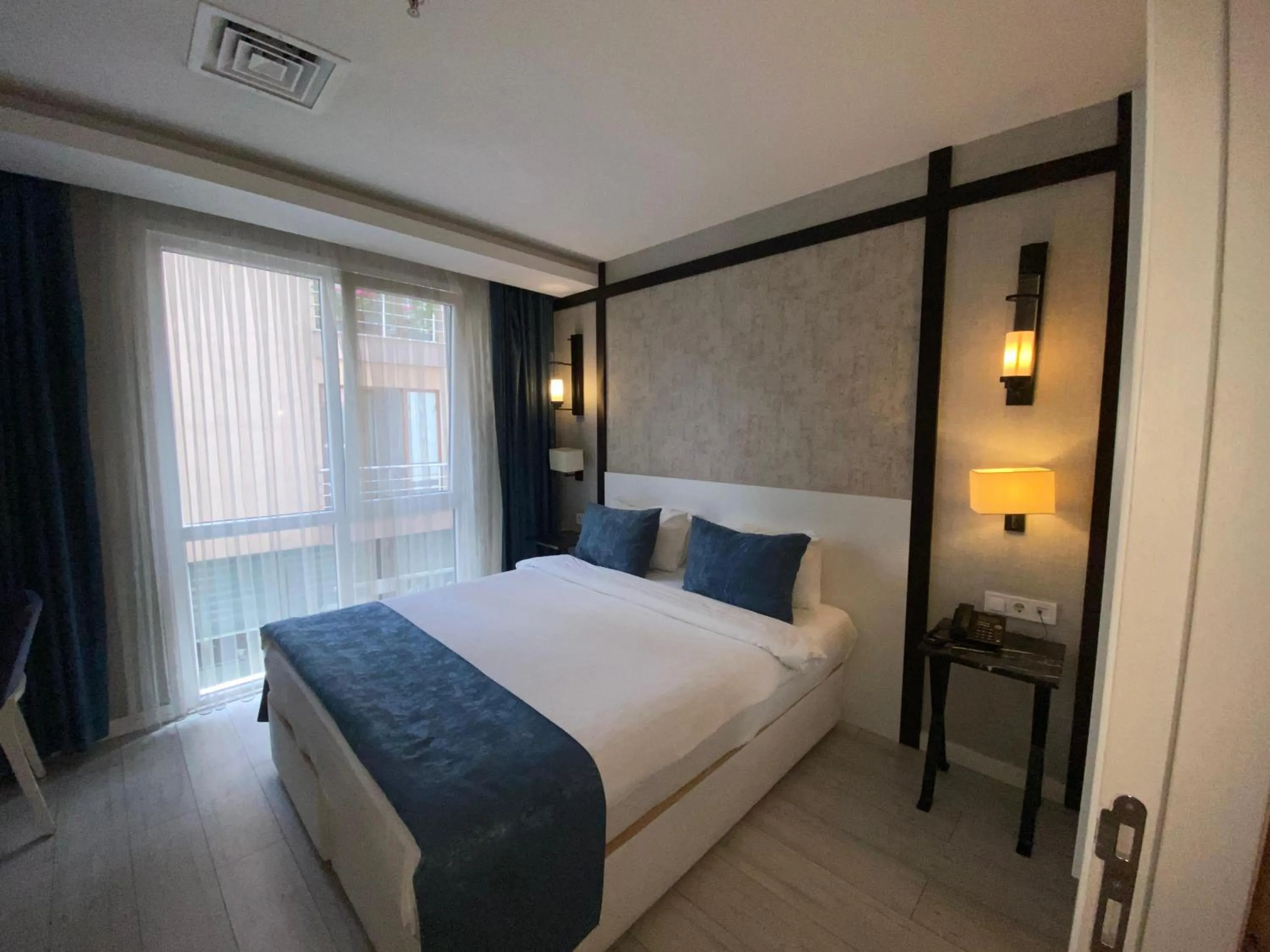 Bedroom, Bed in Gardenya Suite Hotel