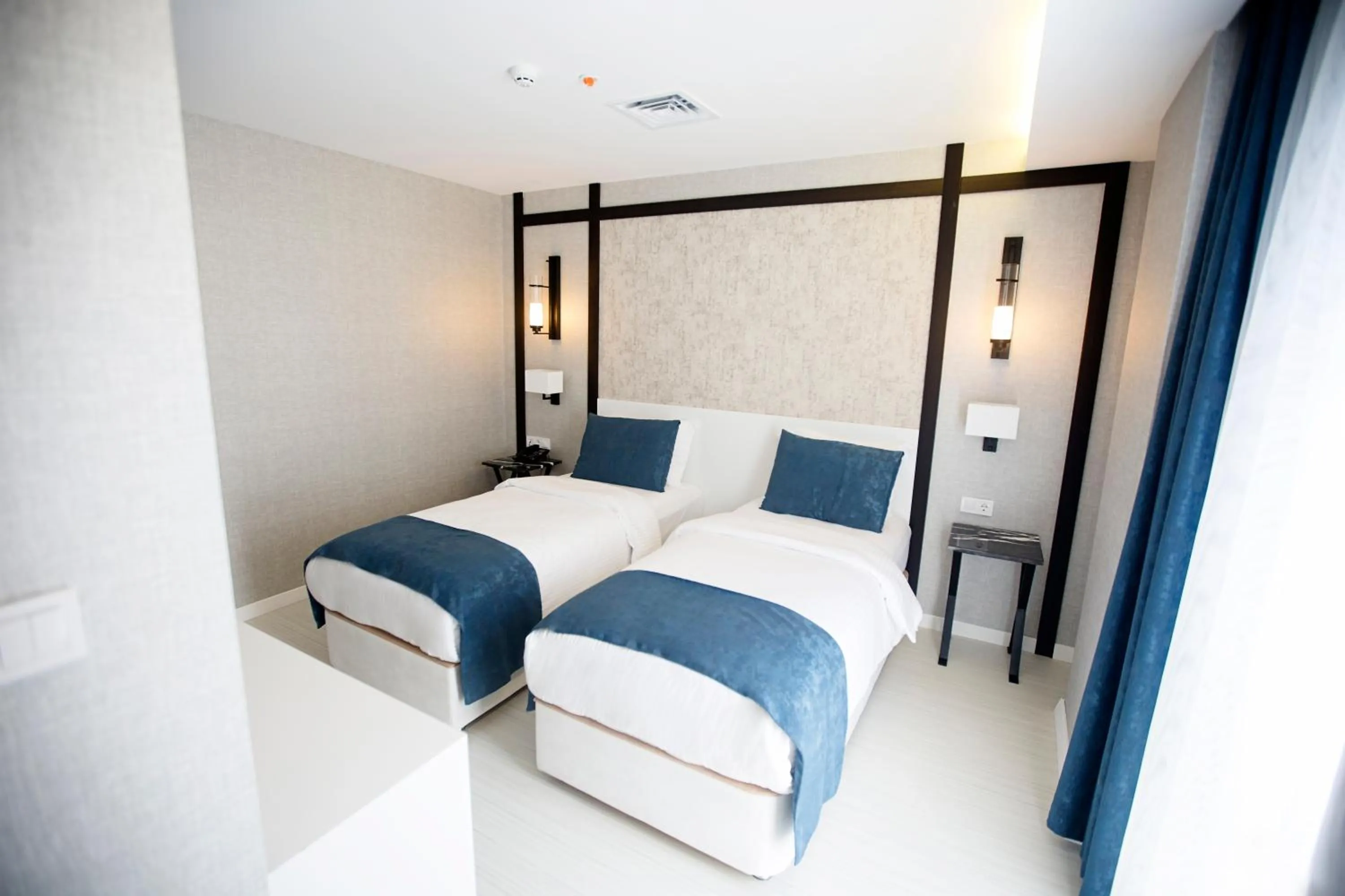 Bedroom, Bed in Gardenya Suite Hotel