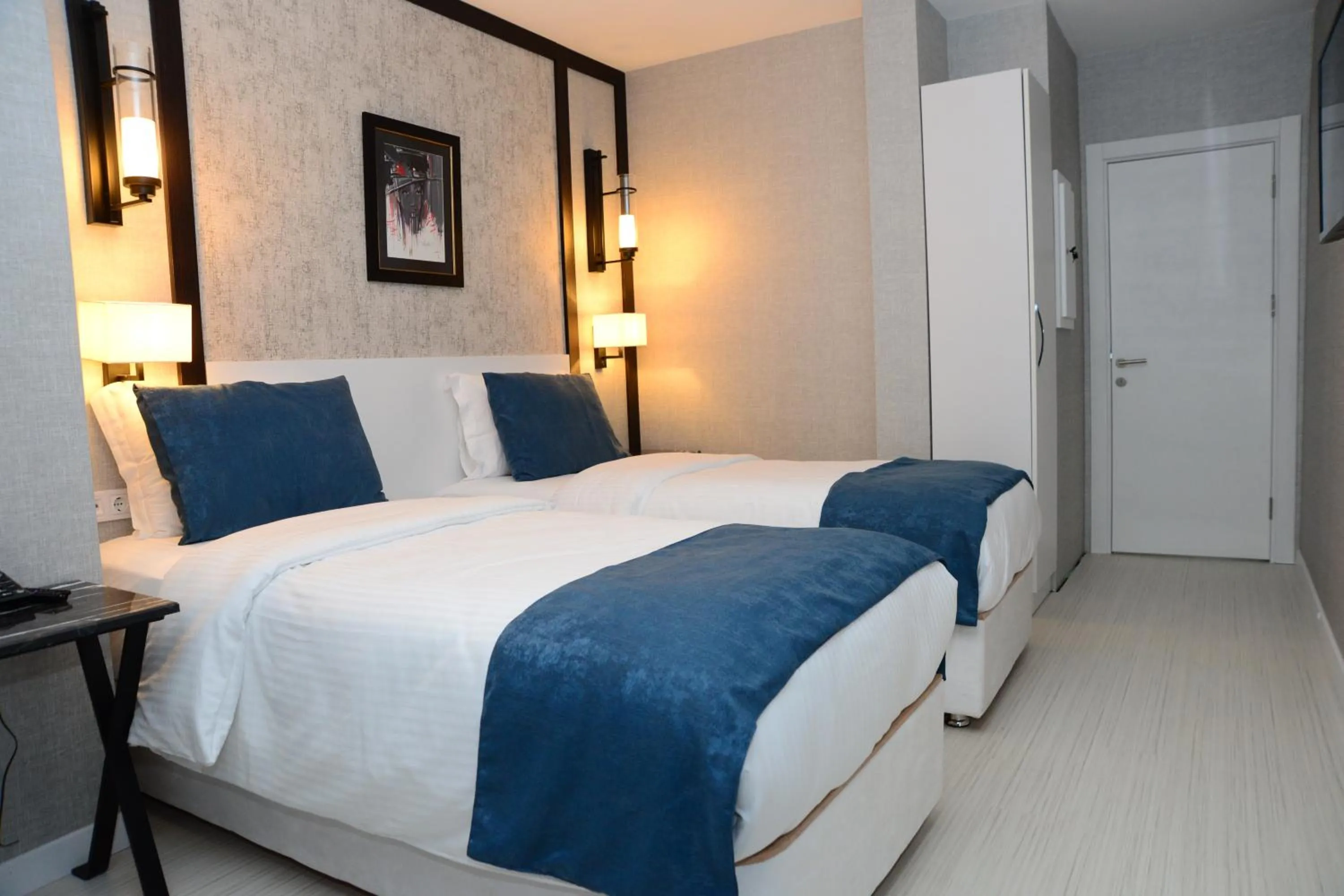 Bedroom, Bed in Gardenya Suite Hotel