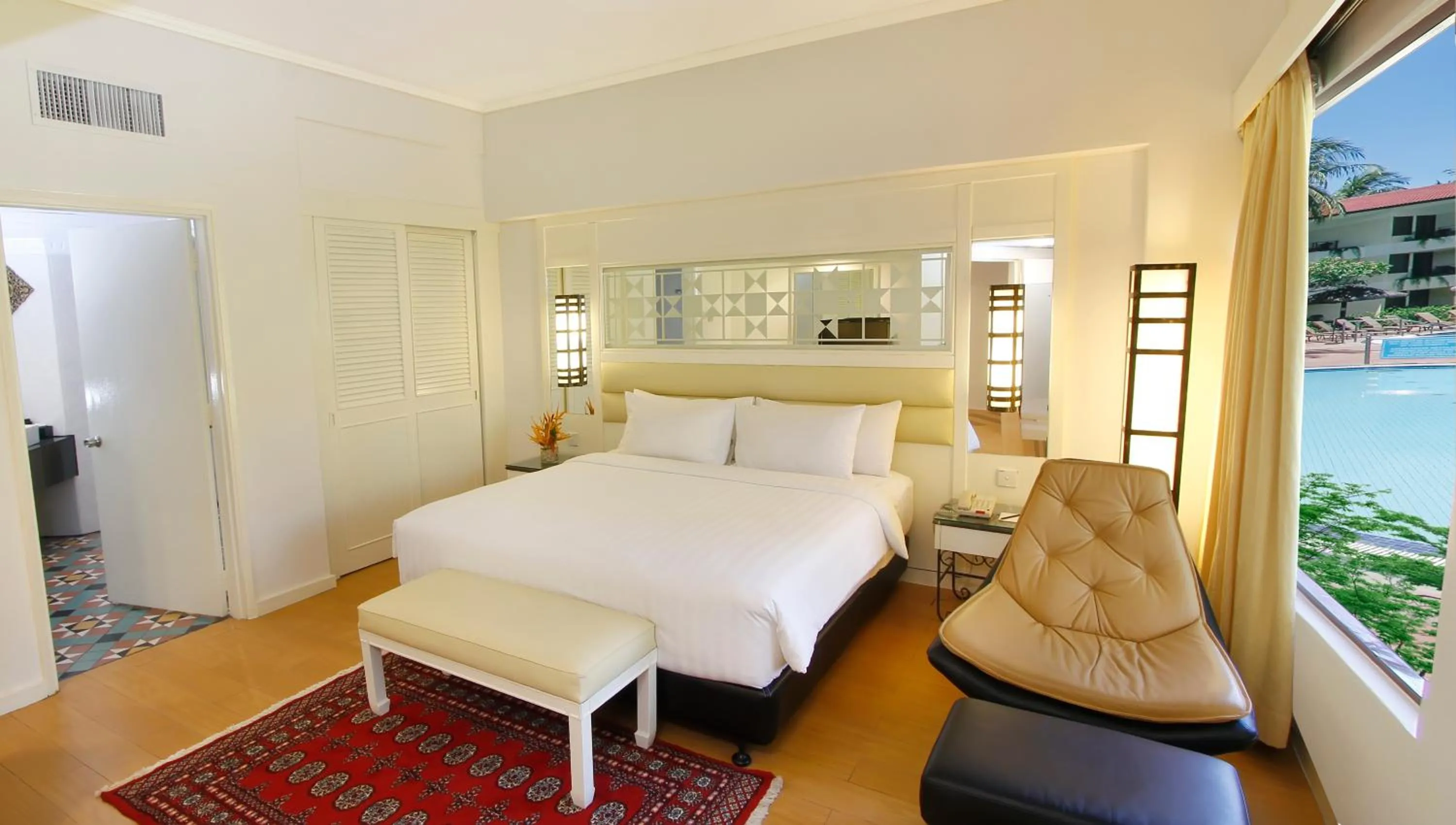 Living room, Bed in Holiday Villa Resort & Beachclub Langkawi