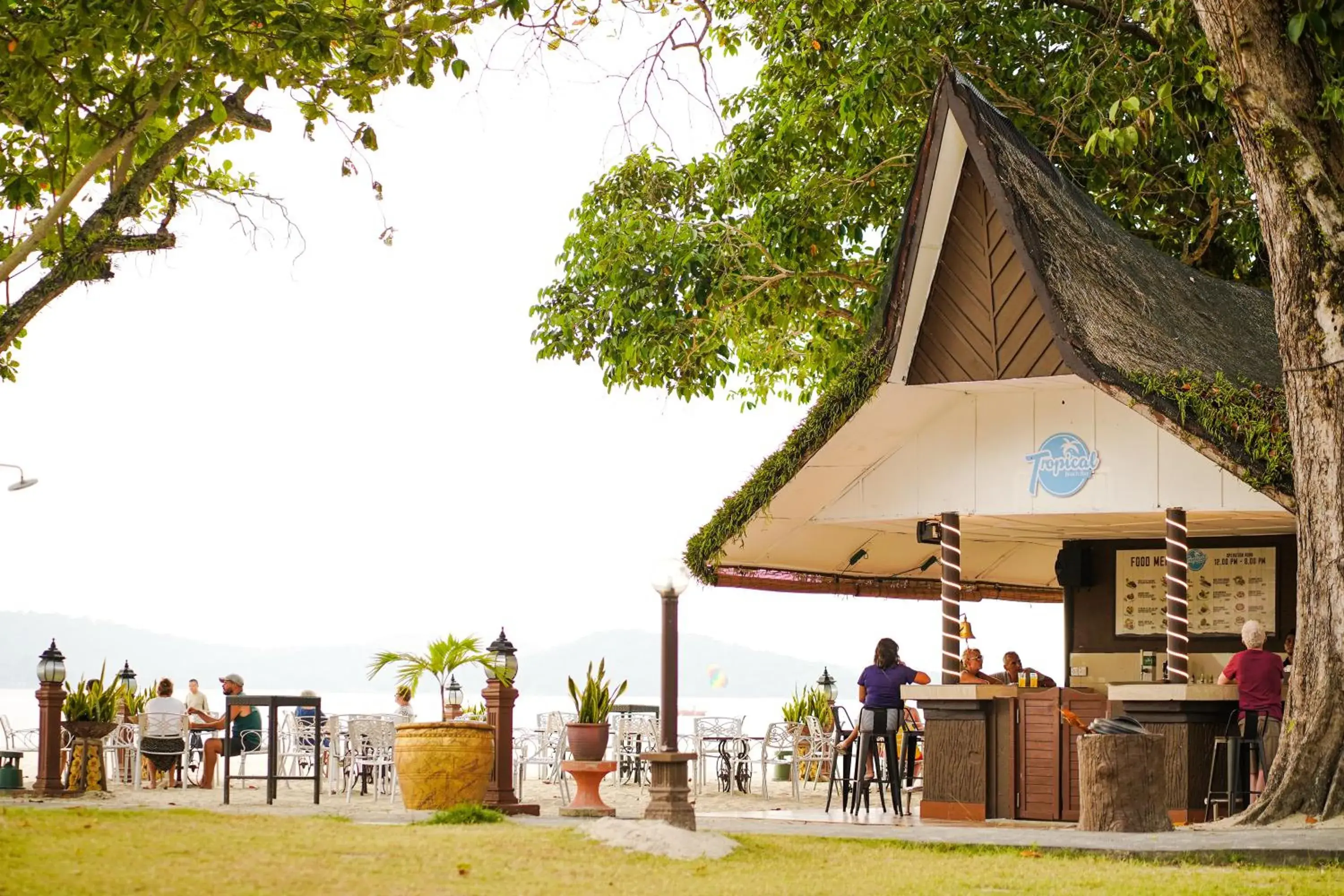 Restaurant/places to eat in Holiday Villa Resort & Beachclub Langkawi Restaurant/places to eat in Holiday Villa Resort & Beachclub Langkawi