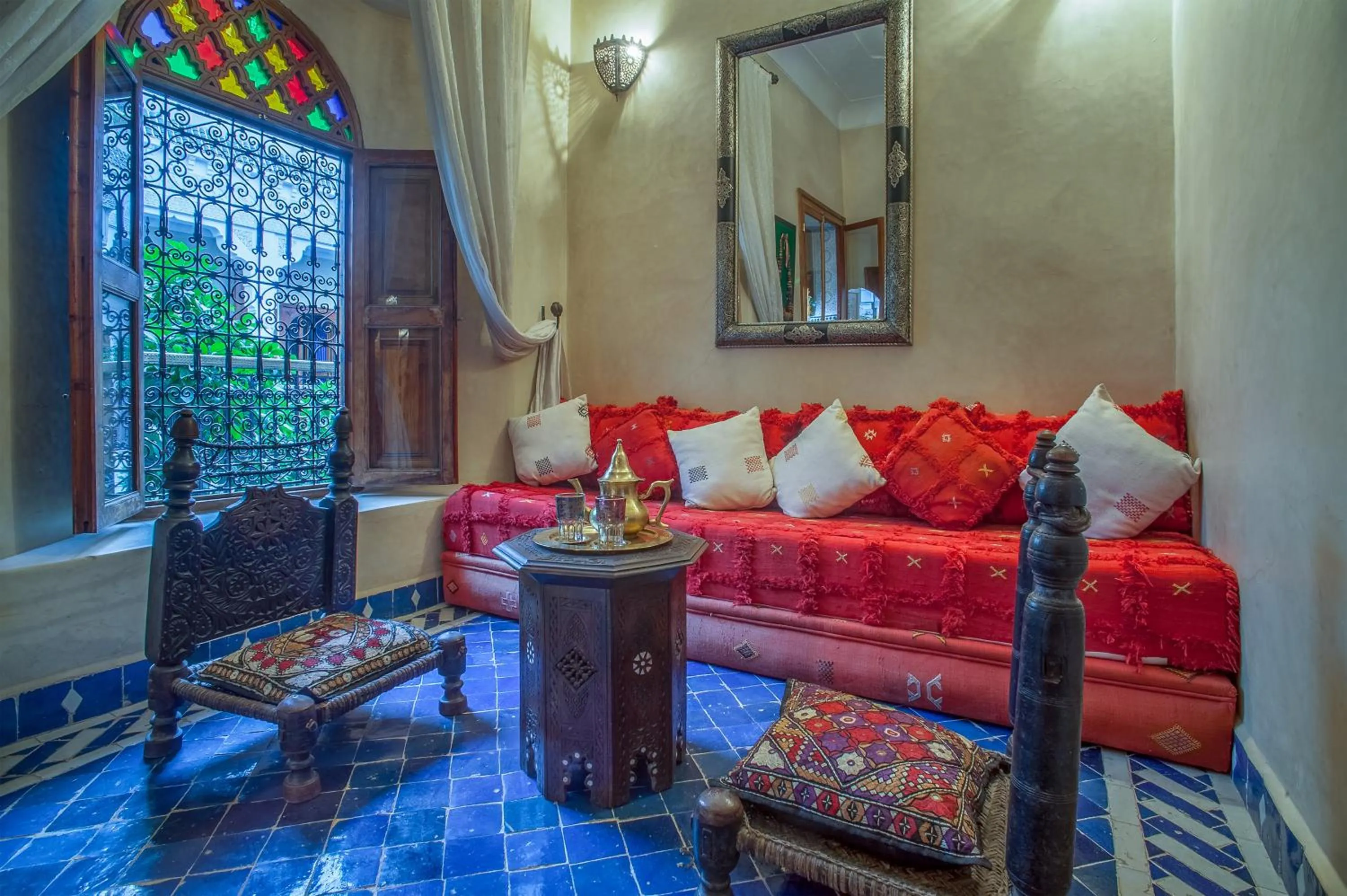 Seating area in Riad & Spa Laurence Olivier