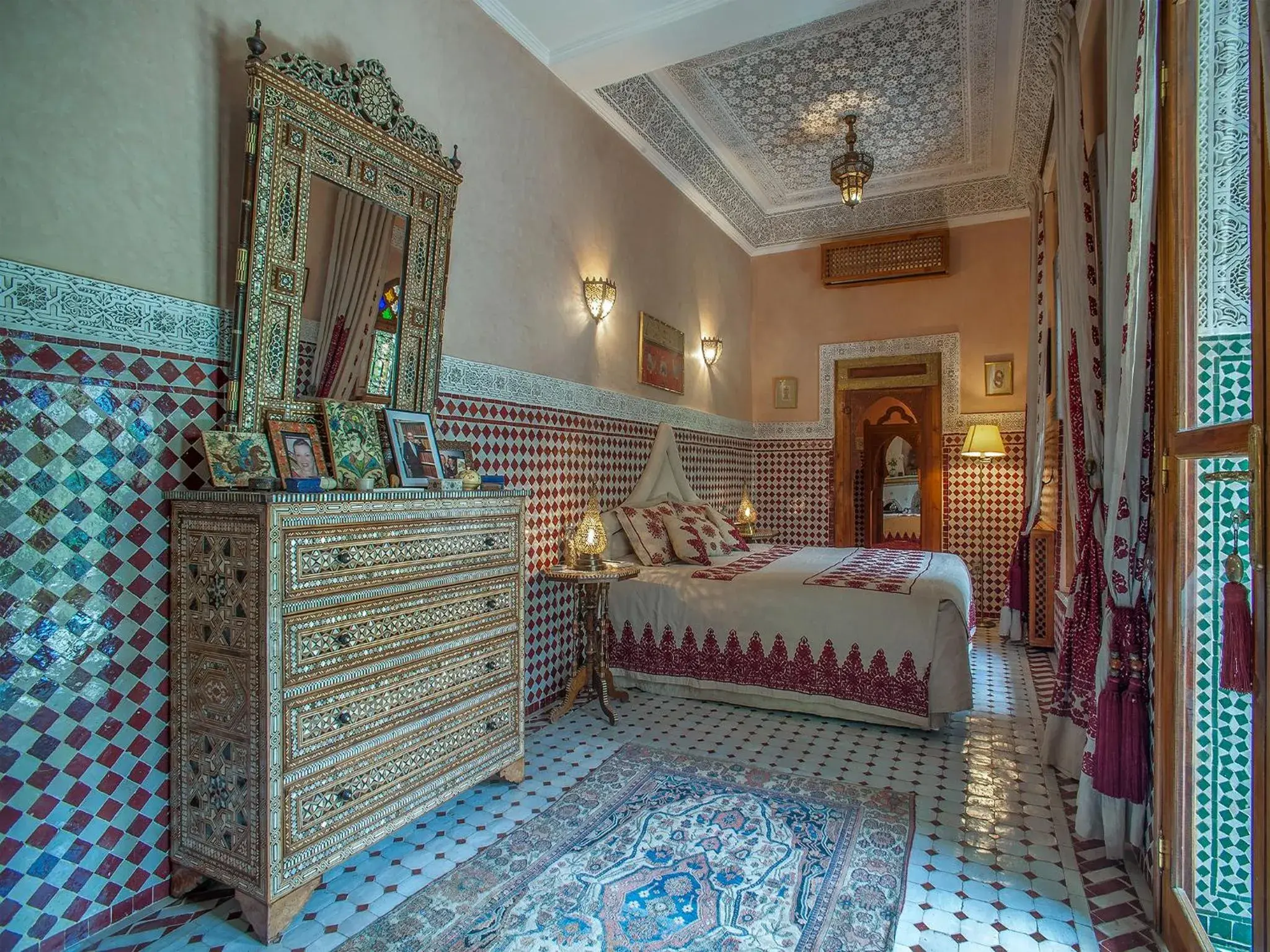 Bed in Riad & Spa Laurence Olivier Bed in Riad & Spa Laurence Olivier