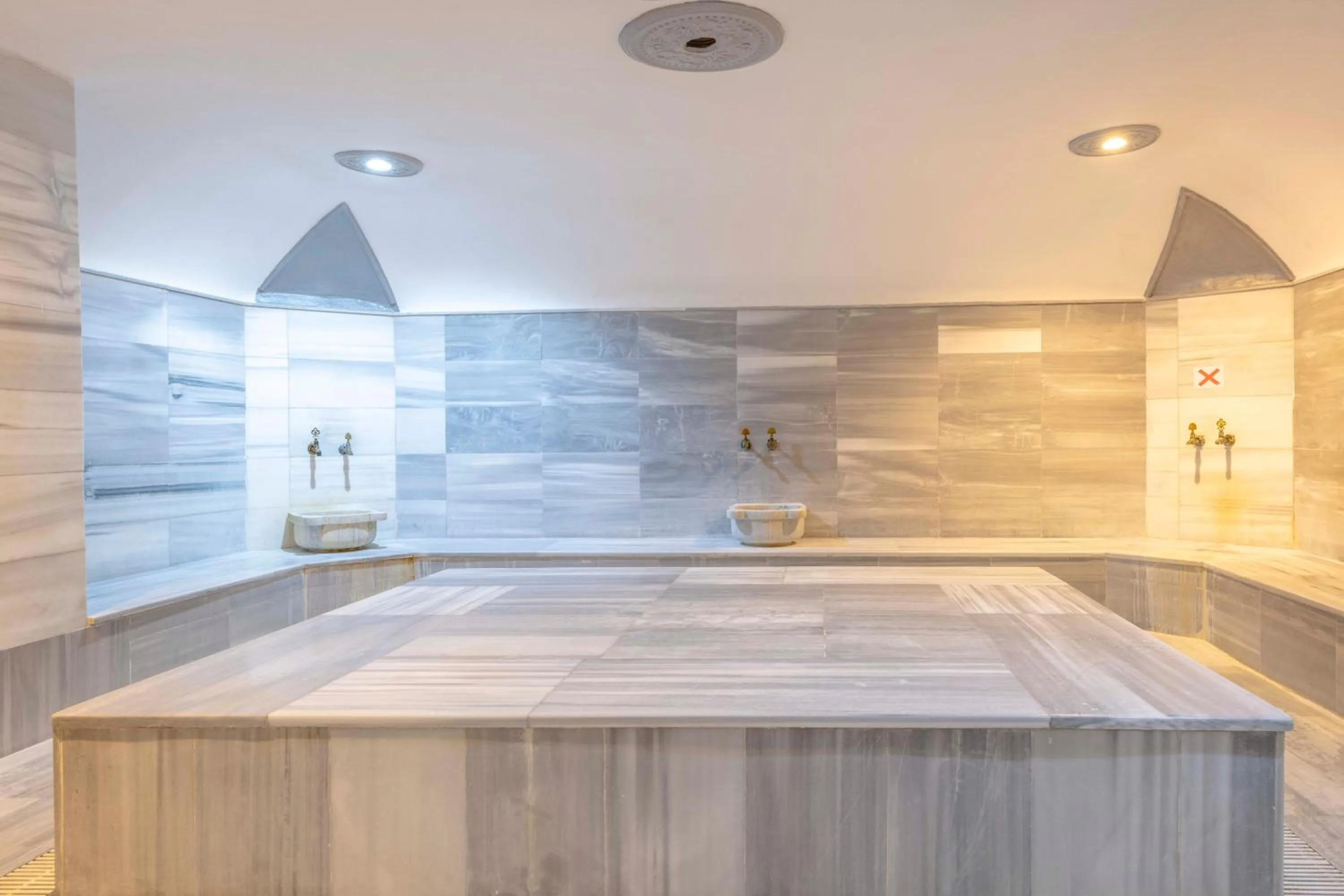 Spa and wellness centre/facilities in Armas Beach