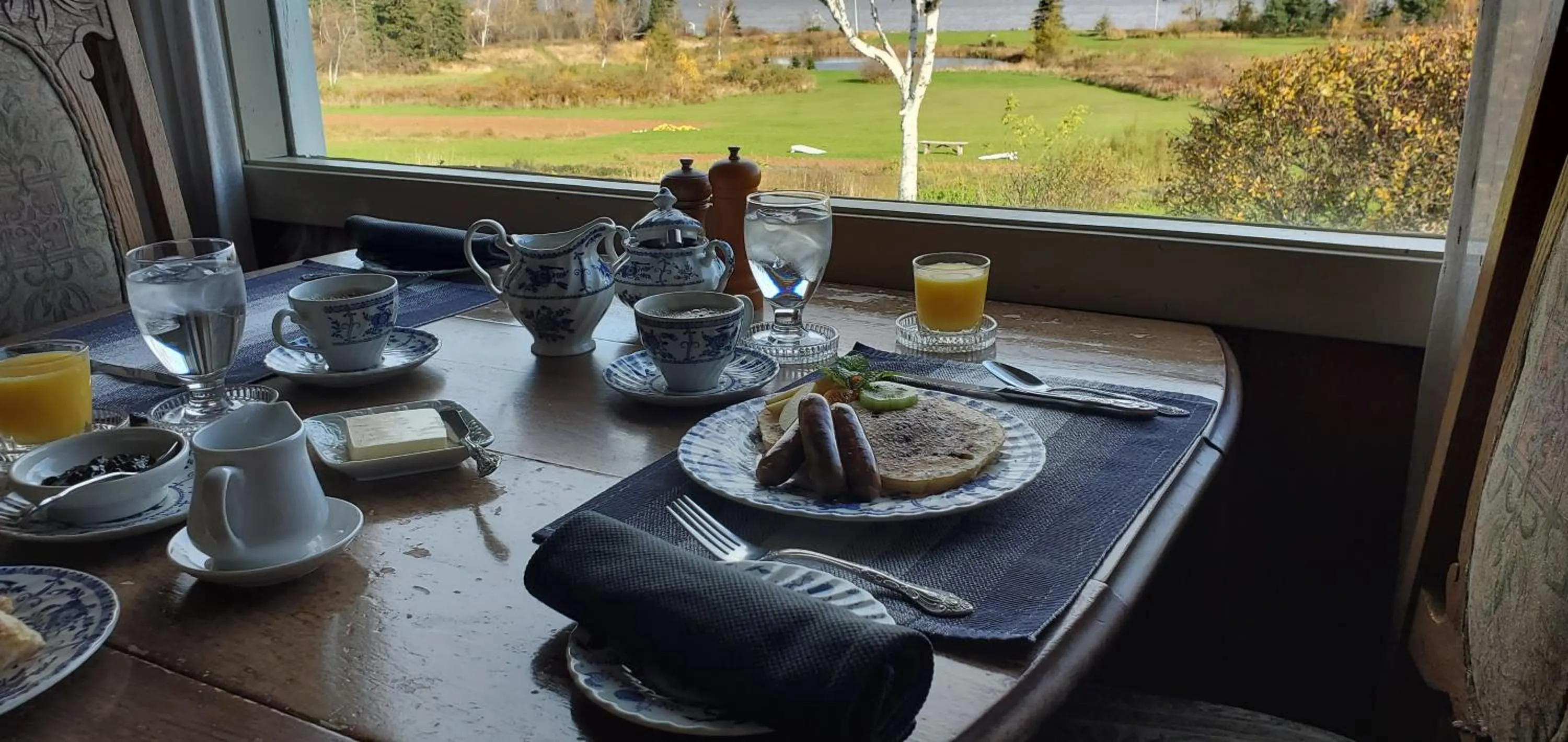 Breakfast in Amherst Shore Country Inn