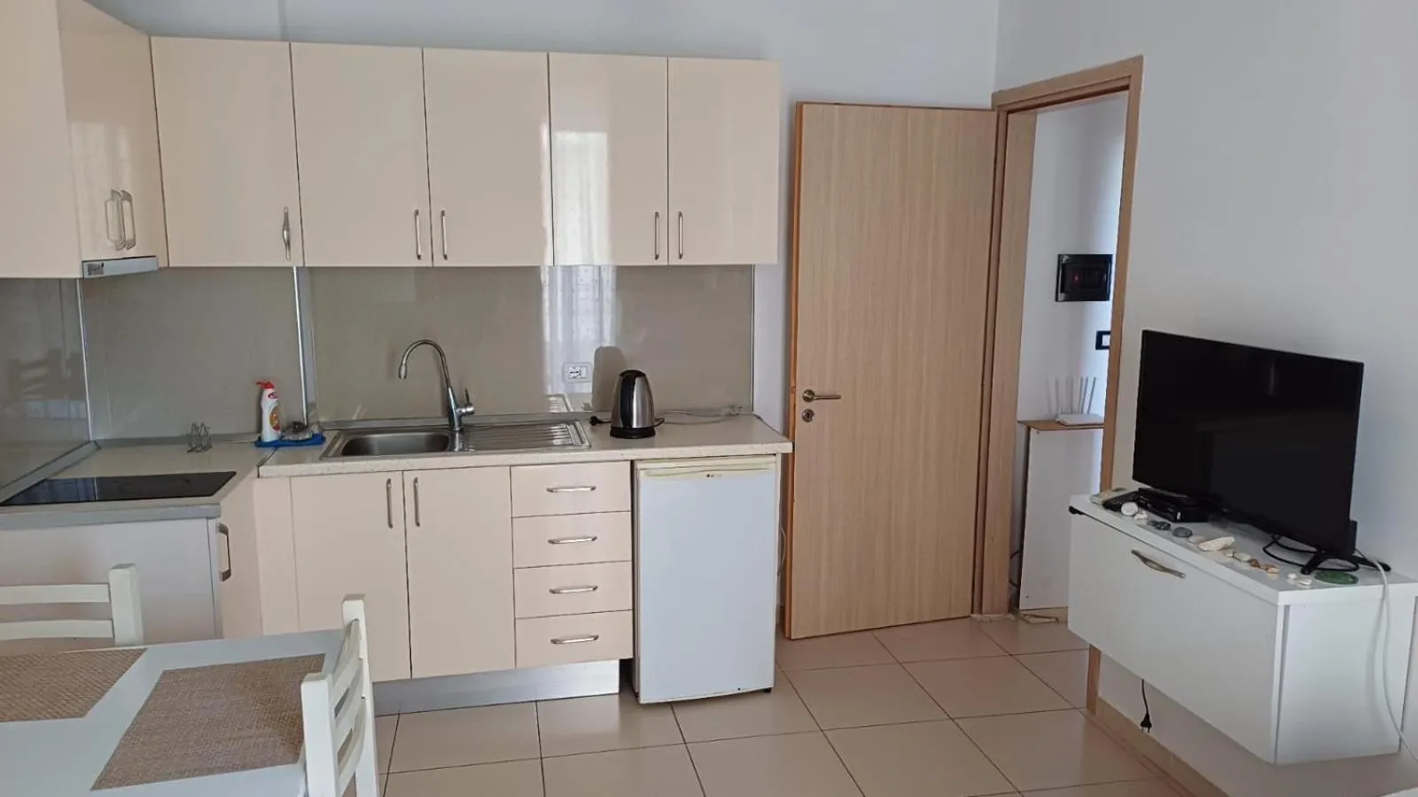 Redsun Apartment
