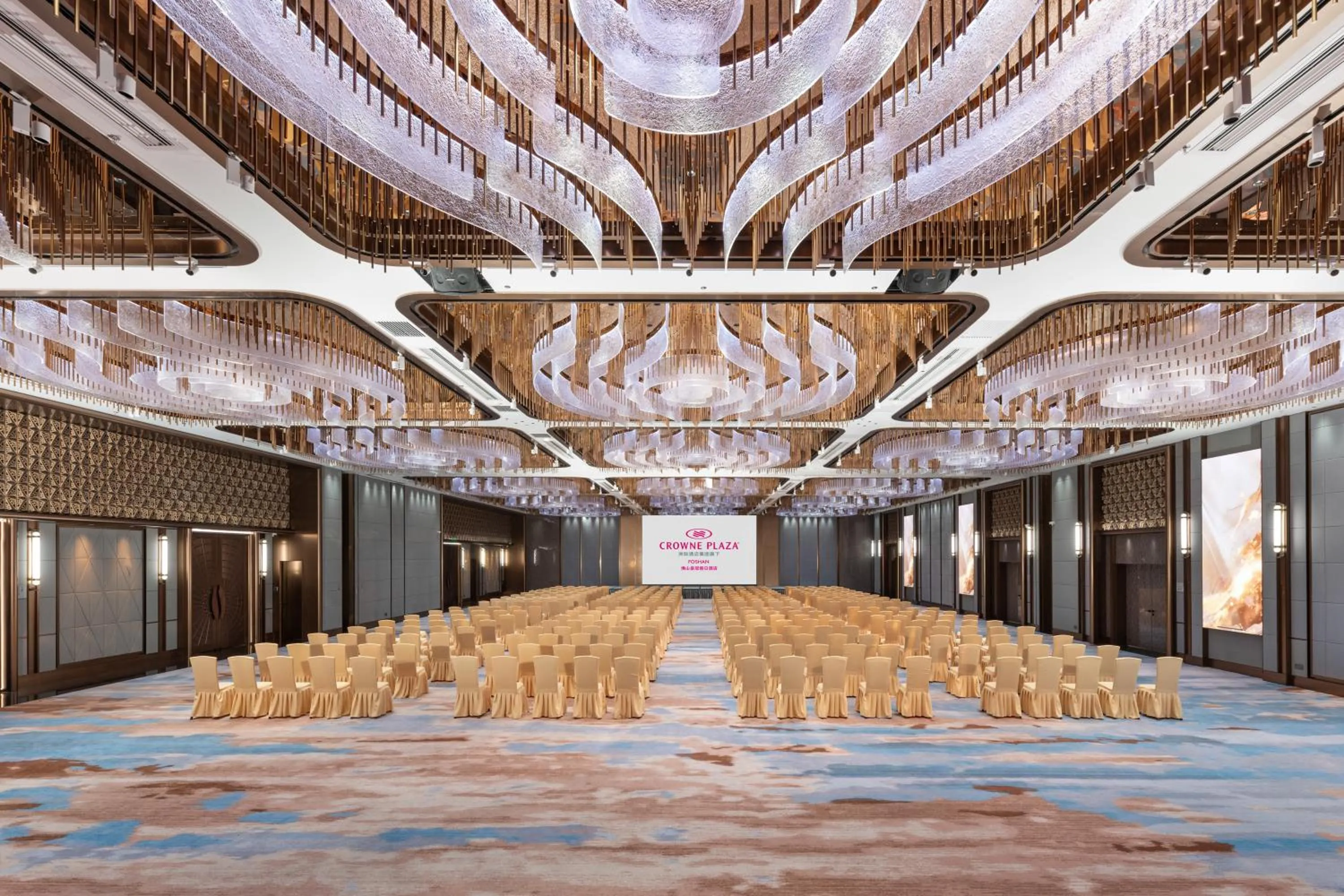 Banquet/Function facilities in Crowne Plaza Foshan by IHG
