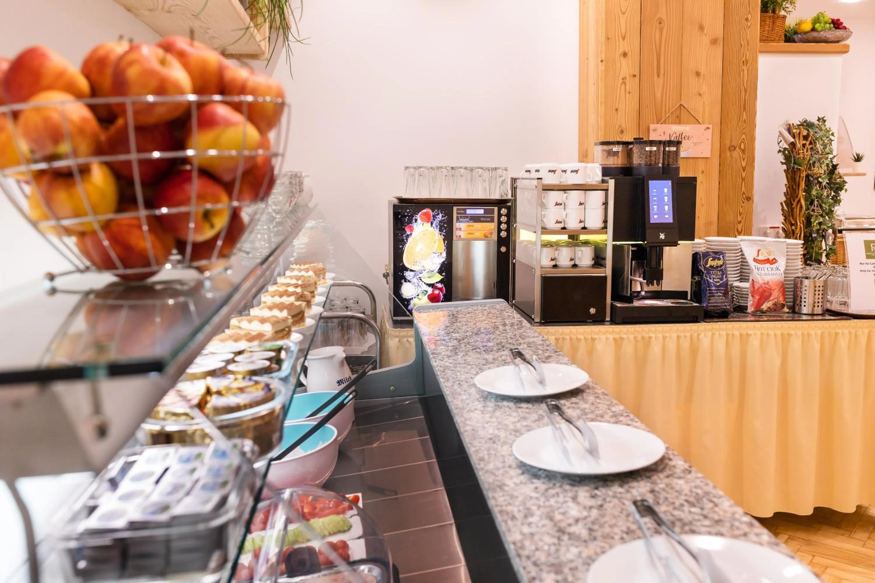 Buffet breakfast in Hotel Bristol