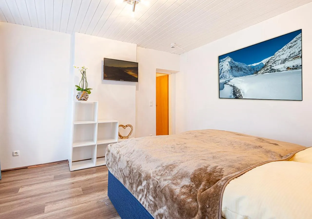 Photo of the whole room, Bed in Hotel Bristol