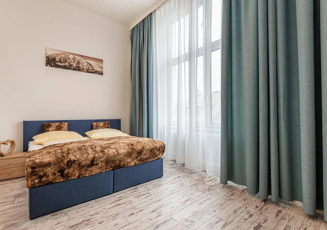 Photo of the whole room, Bed in Hotel Bristol