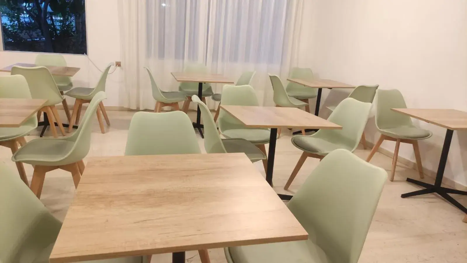 Restaurant/places to eat in Argassi Beach Hotel Restaurant/places to eat in Argassi Beach Hotel