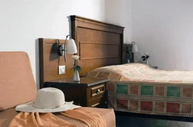 Bed in Vardis Olive Garden Bed in Vardis Olive Garden