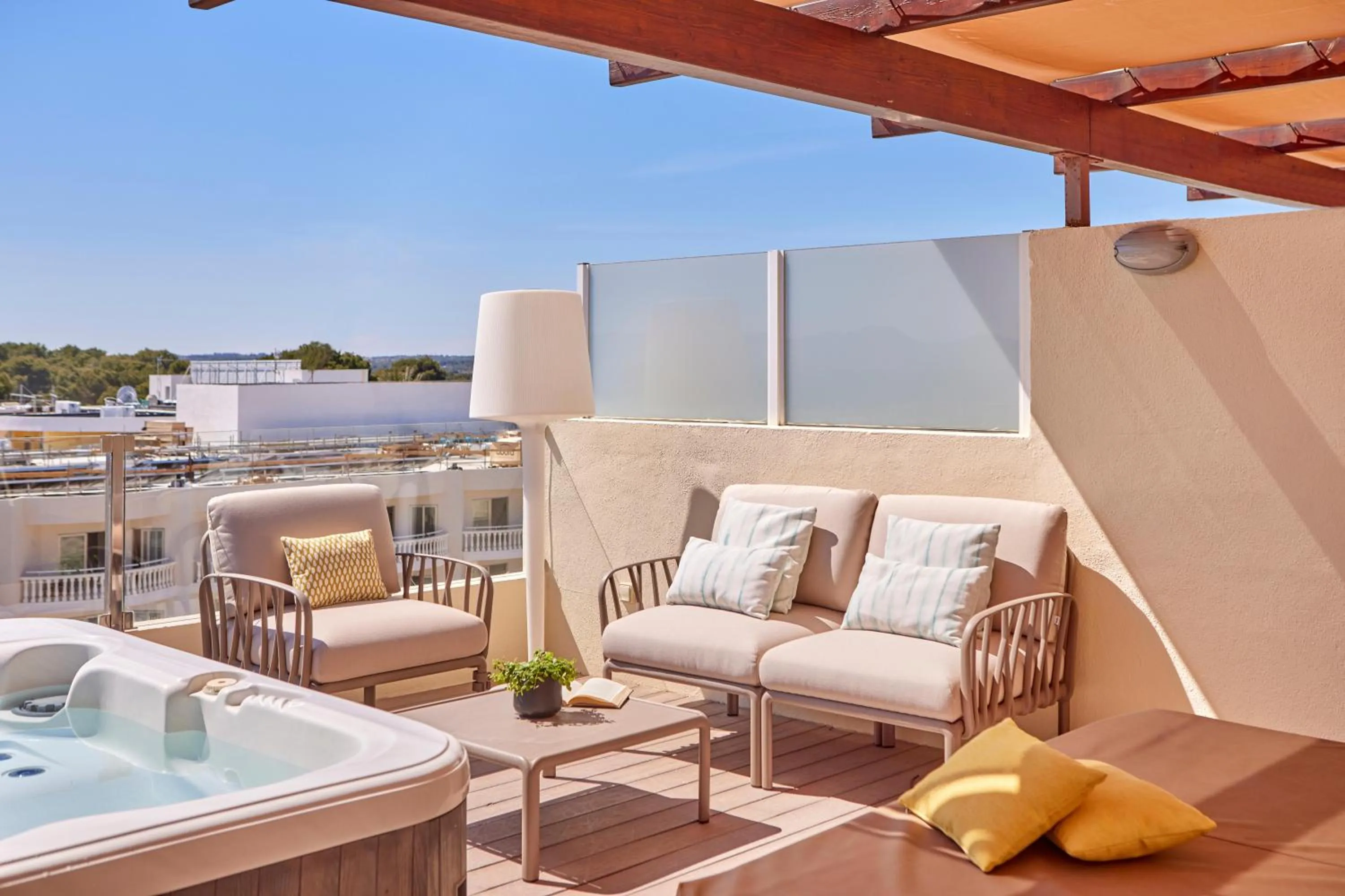 Photo of the whole room in Zafiro Bahia