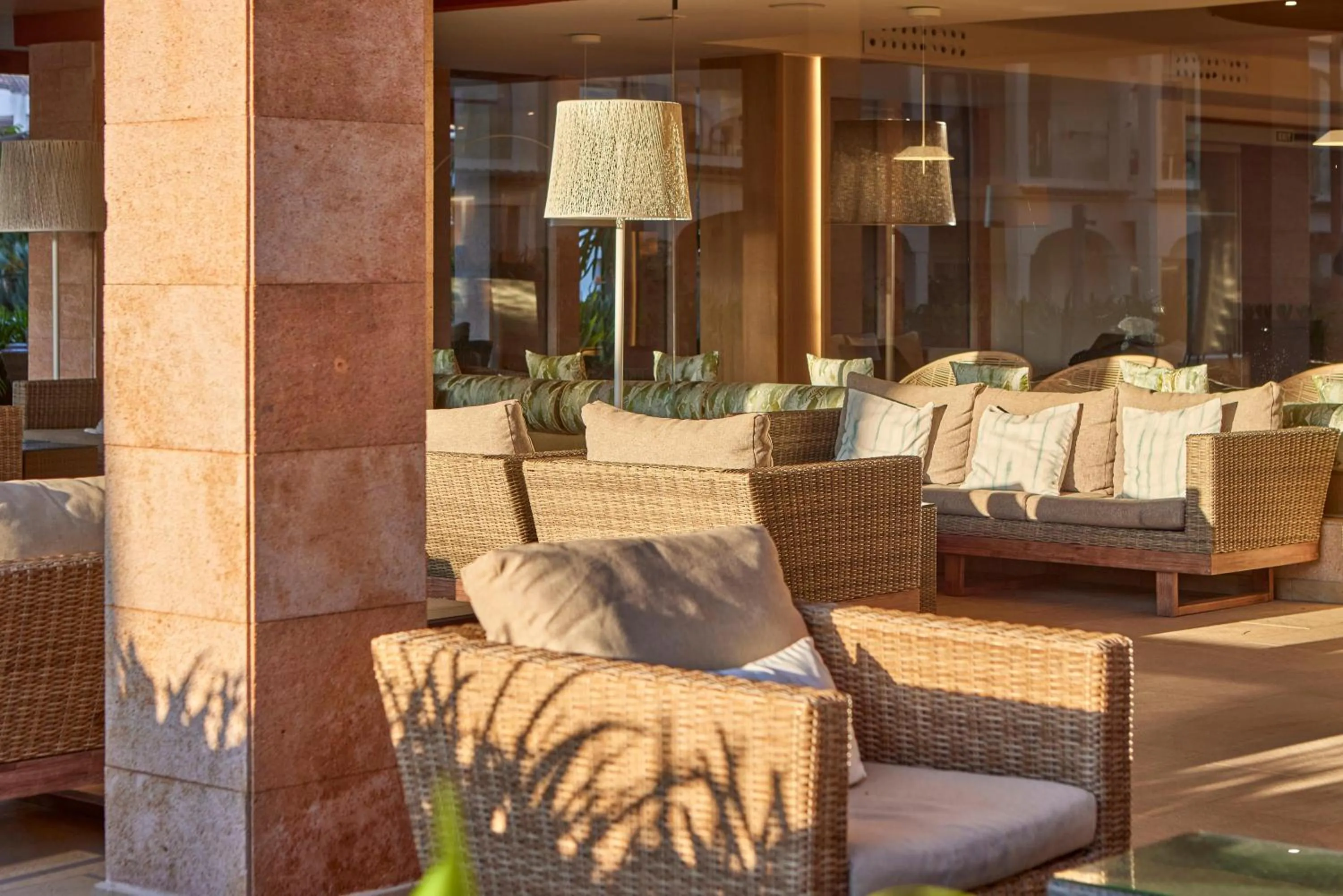 Lounge or bar in Zafiro Bahia