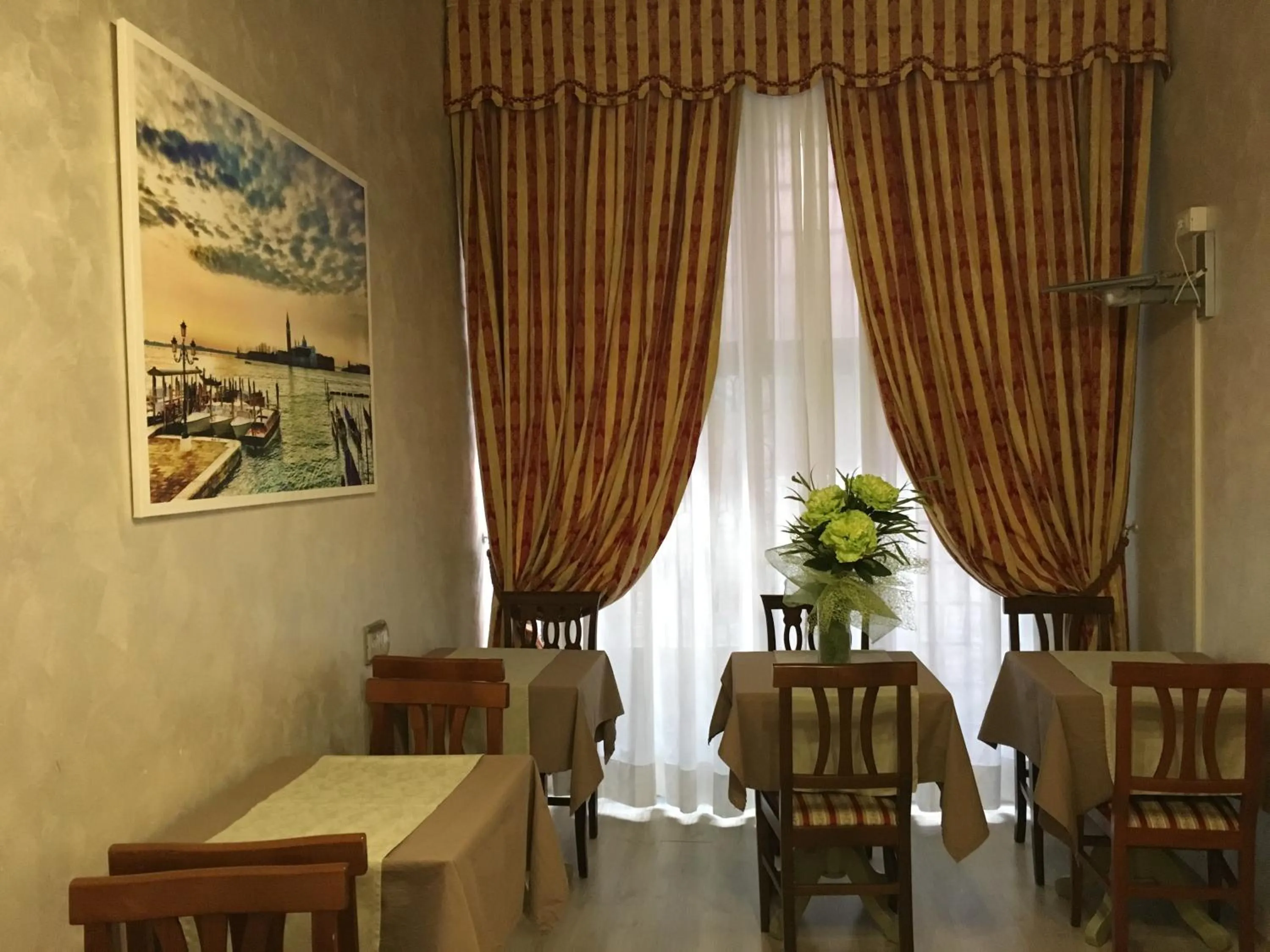 Lobby or reception in Palazzo Lion Morosini - Check in presso Locanda Ai Santi Apostoli