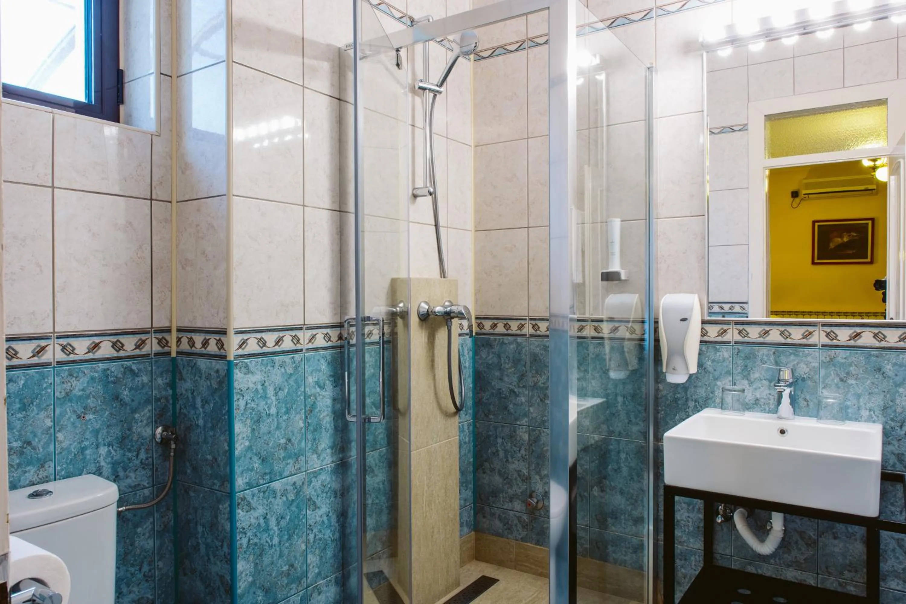 Property building in Pensiunea Imperial