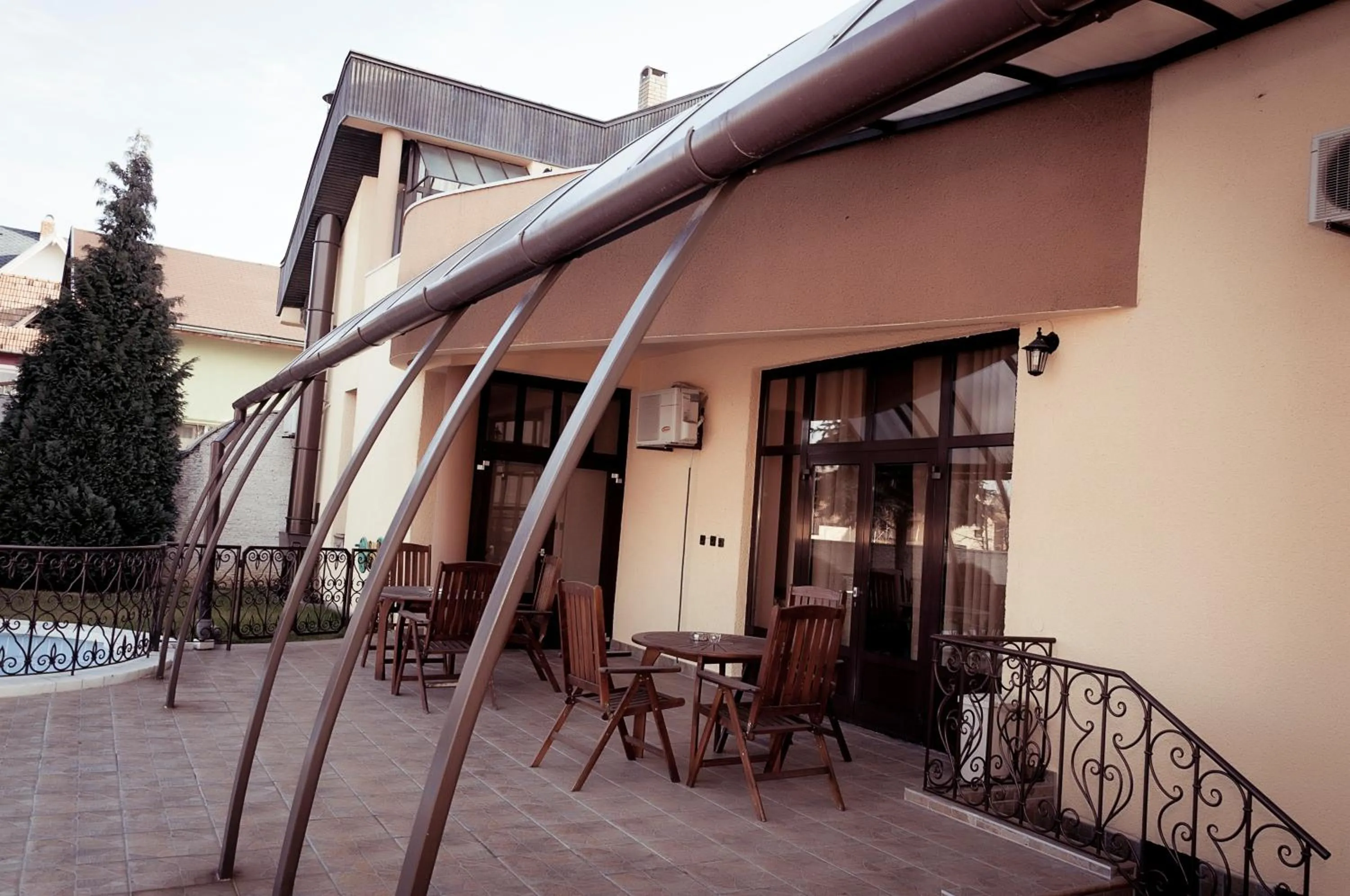 Day in Pensiunea Imperial