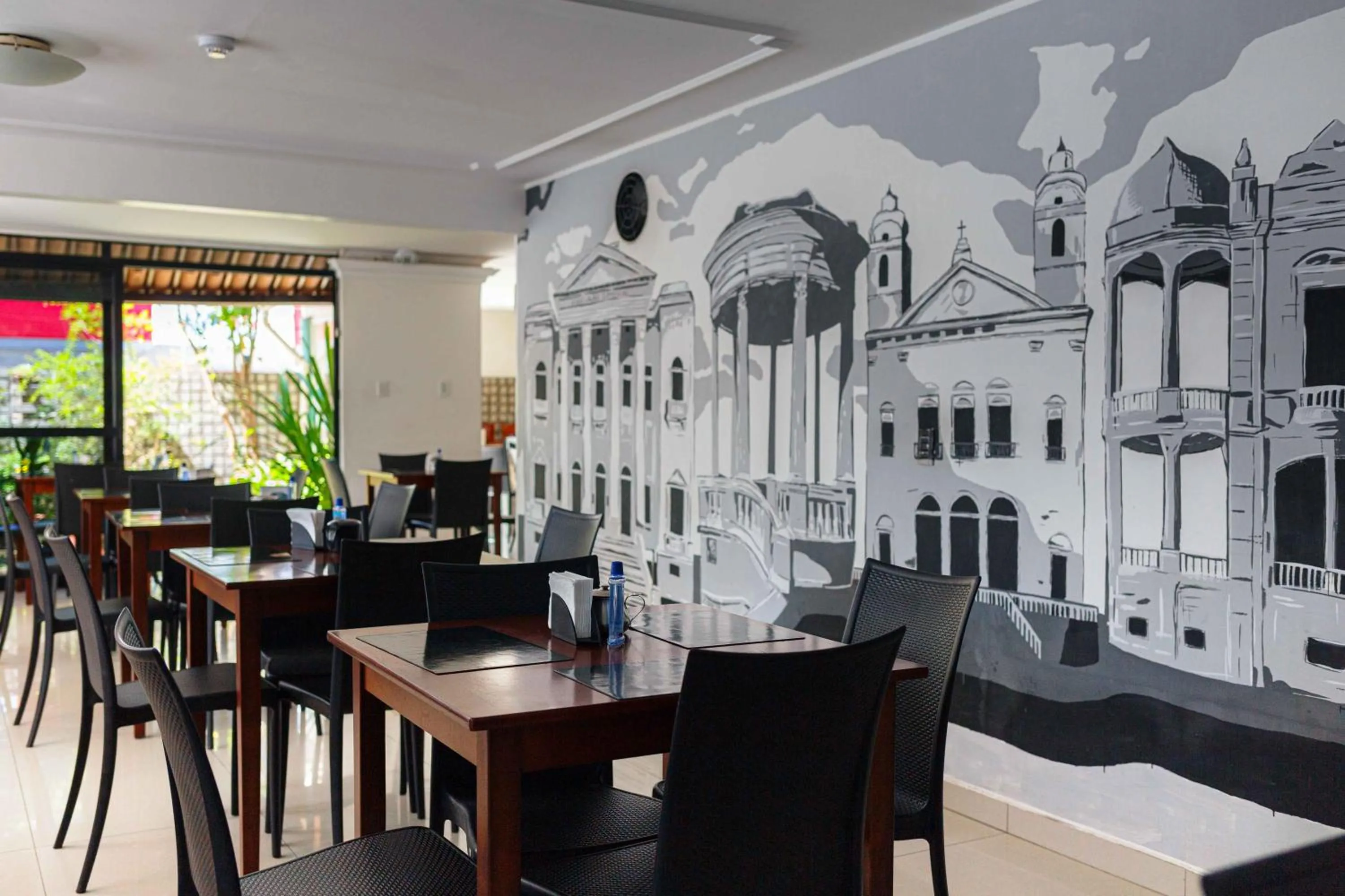 Restaurant/places to eat in Trópico Praia Hotel