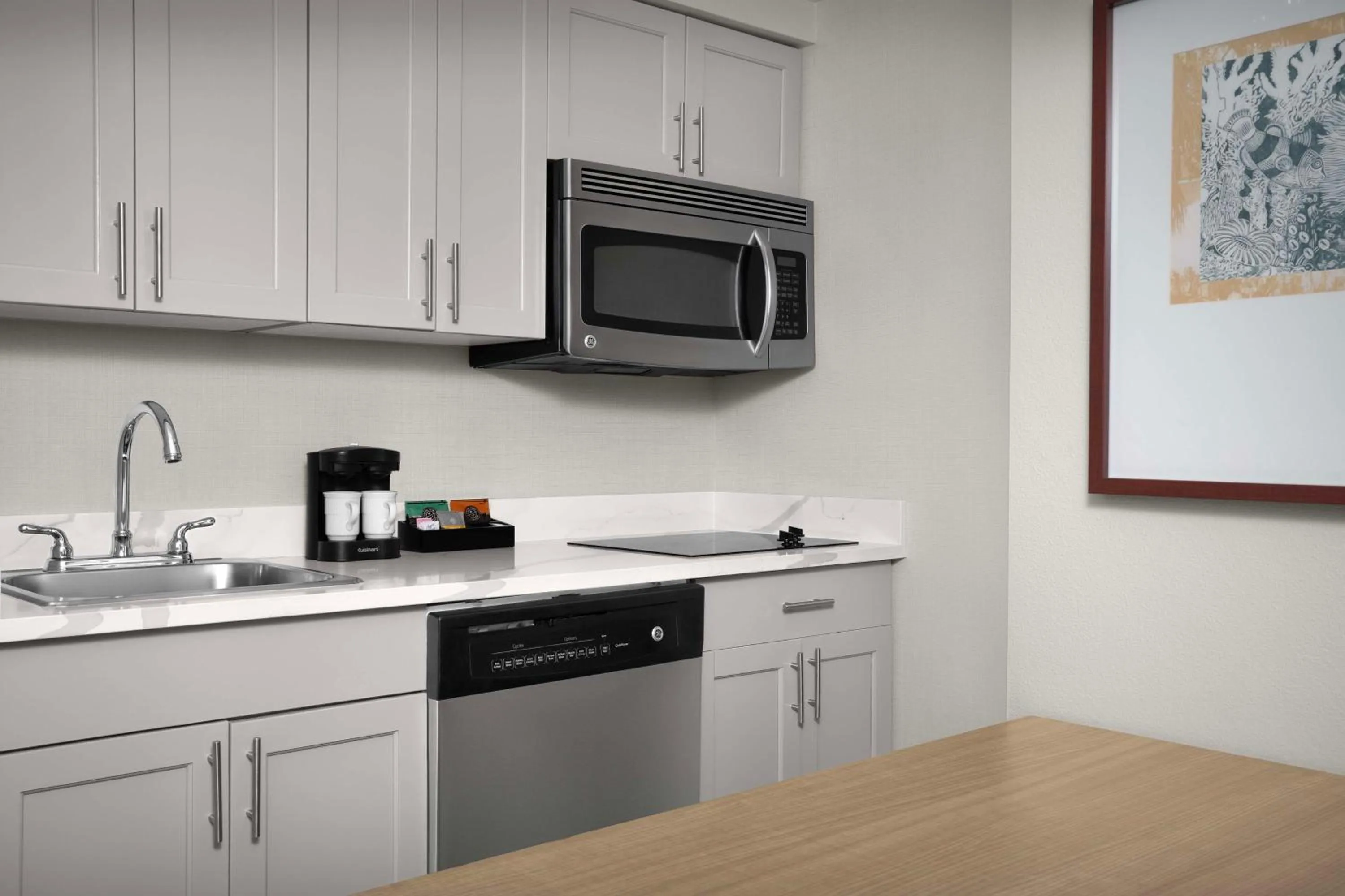 Kitchen or kitchenette in Homewood Suites by Hilton Jacksonville-Downtown/Southbank