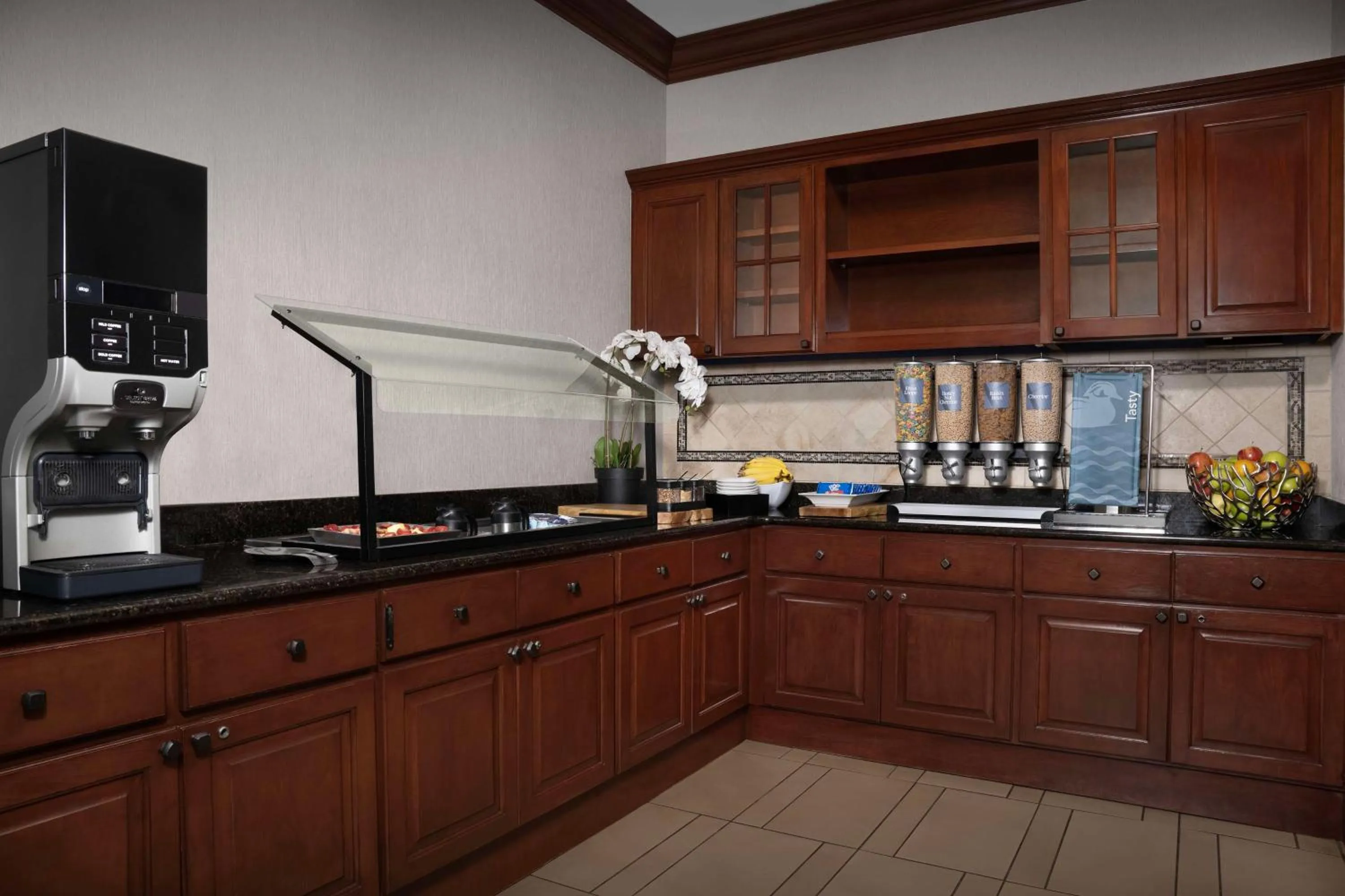 Restaurant/places to eat in Homewood Suites by Hilton Jacksonville-Downtown/Southbank