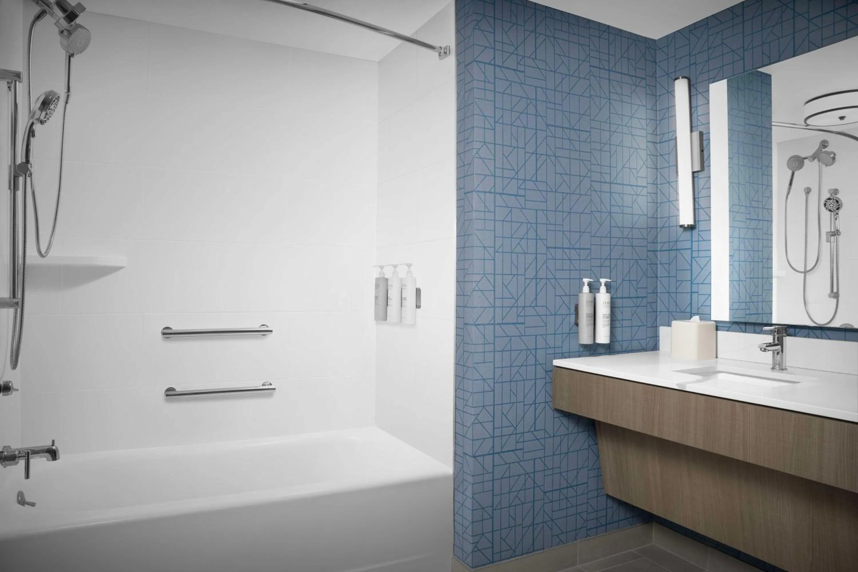 Shower in Homewood Suites by Hilton Jacksonville-Downtown/Southbank