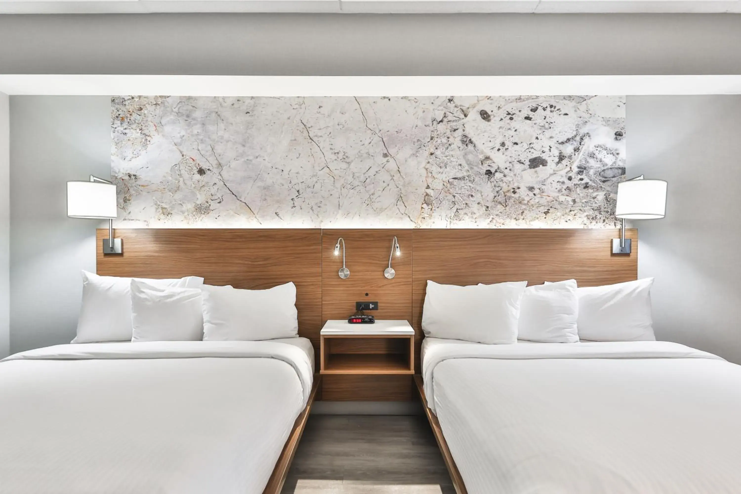 Bed in Admiral Inn Mississauga Bed in Admiral Inn Mississauga