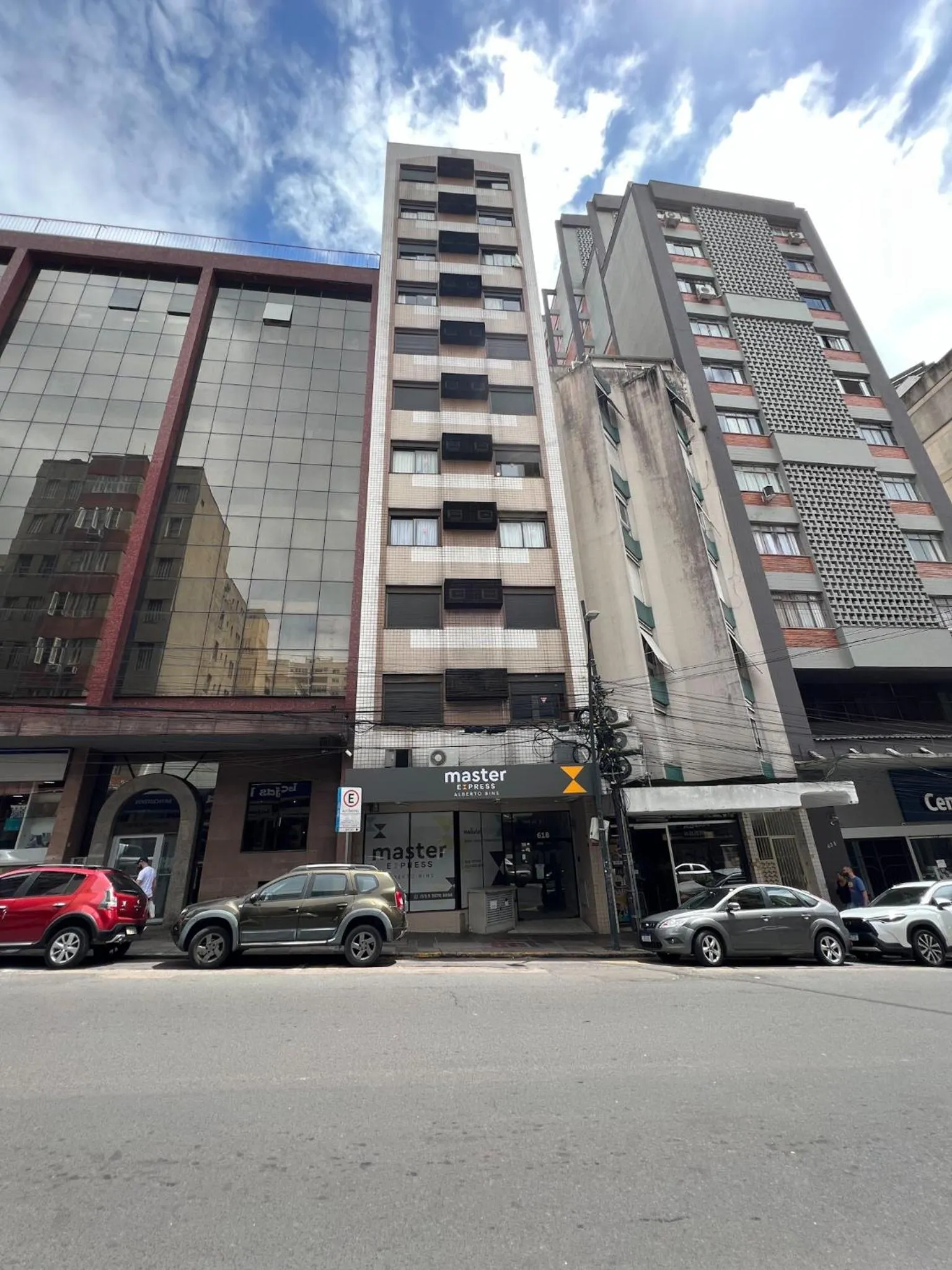 Property building in Master Express Alberto Bins - 200 metros do Hospital Santa Casa