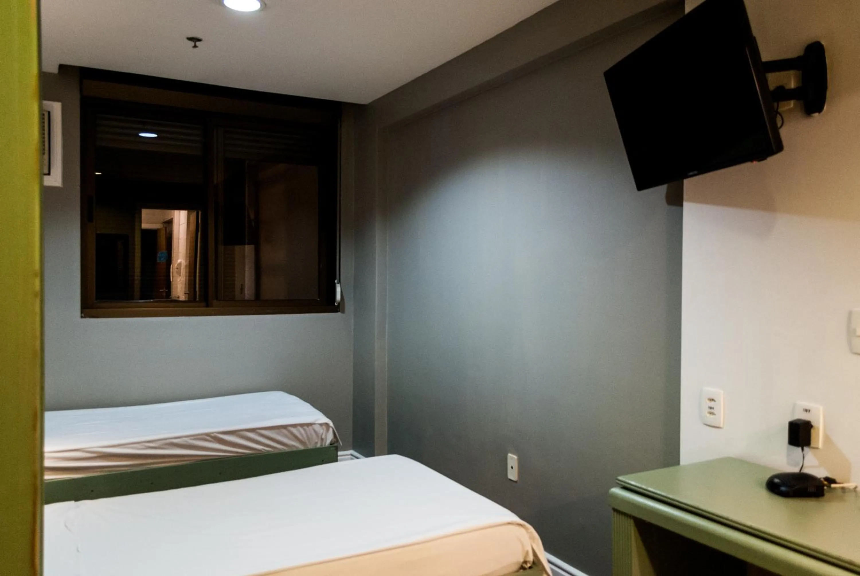 Bedroom, Bed in Master Express Alberto Bins - 200 metros do Hospital Santa Casa