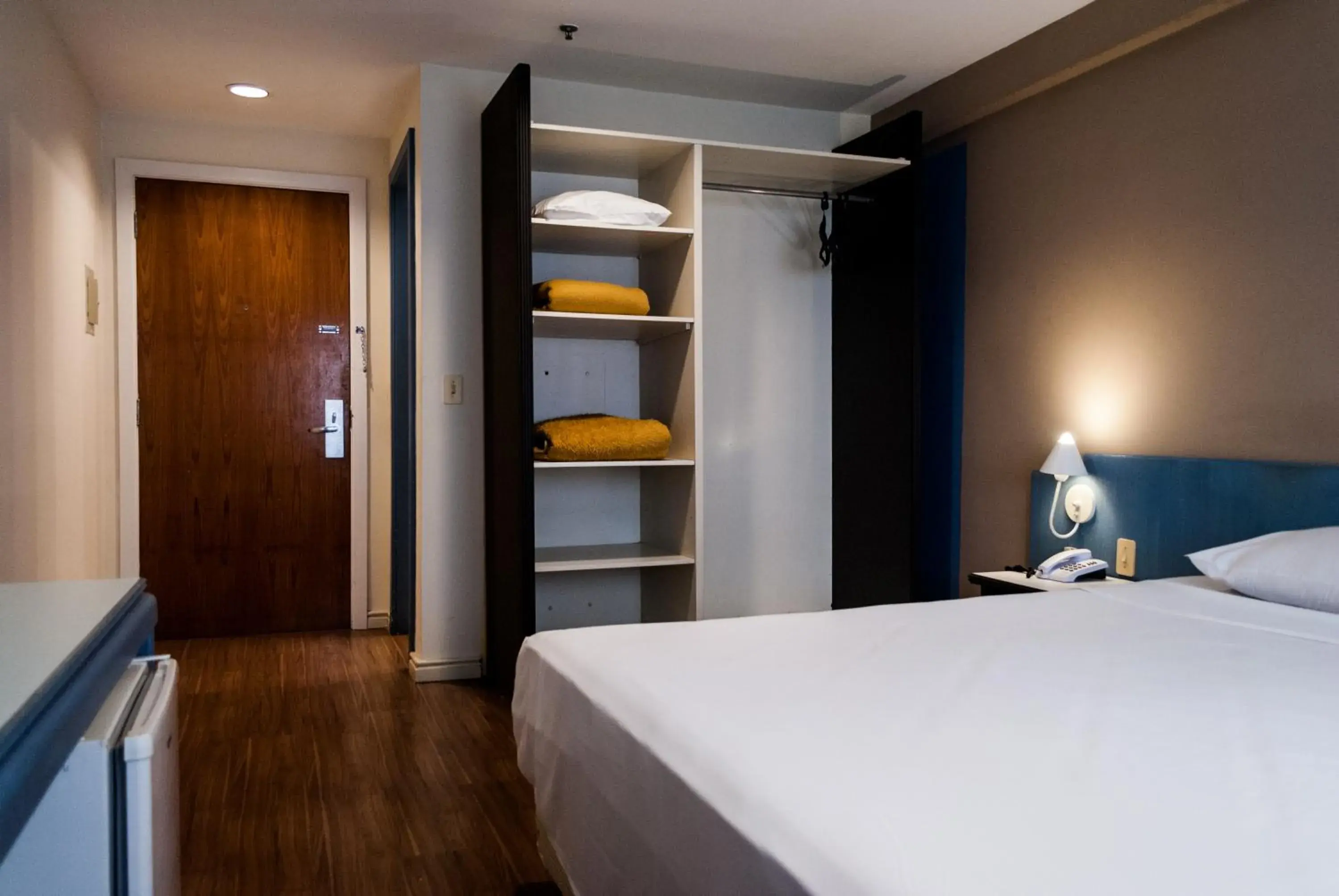 Bedroom, Bed in Master Express Alberto Bins - 200 metros do Hospital Santa Casa Bedroom, Bed in Master Express Alberto Bins - 200 metros do Hospital Santa Casa