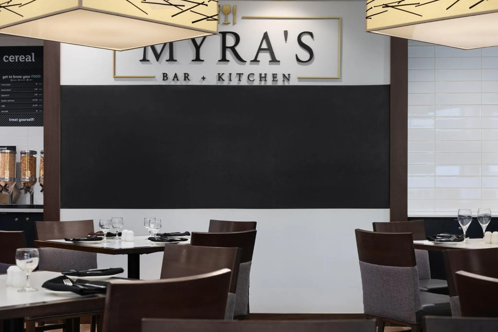 Restaurant/places to eat in Holiday Inn Ottawa East by IHG