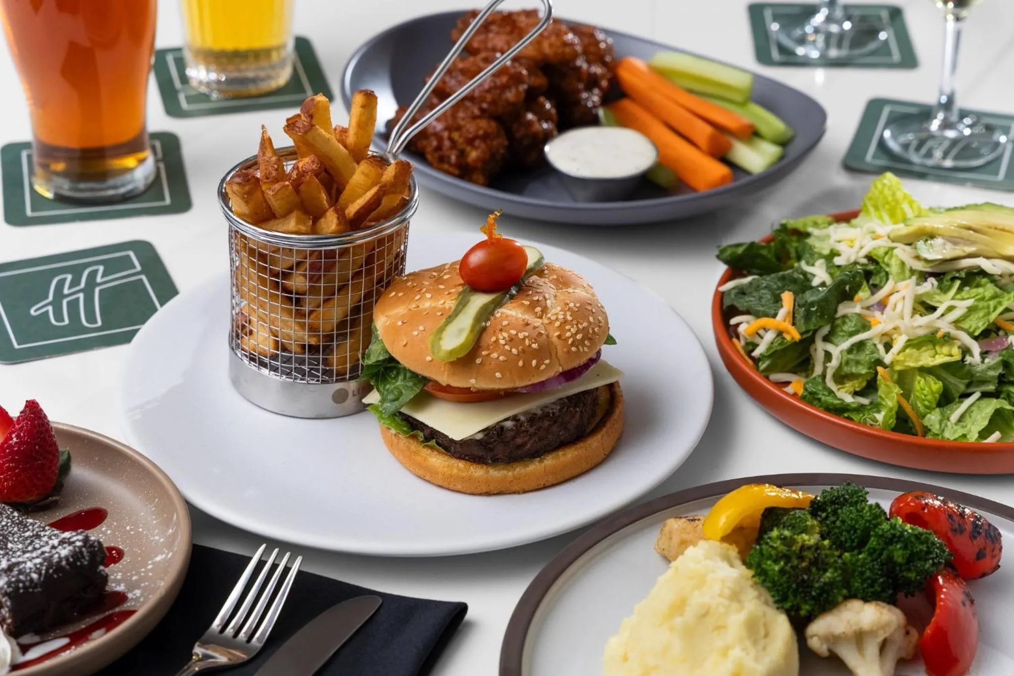 Restaurant/places to eat in Holiday Inn Ottawa East by IHG