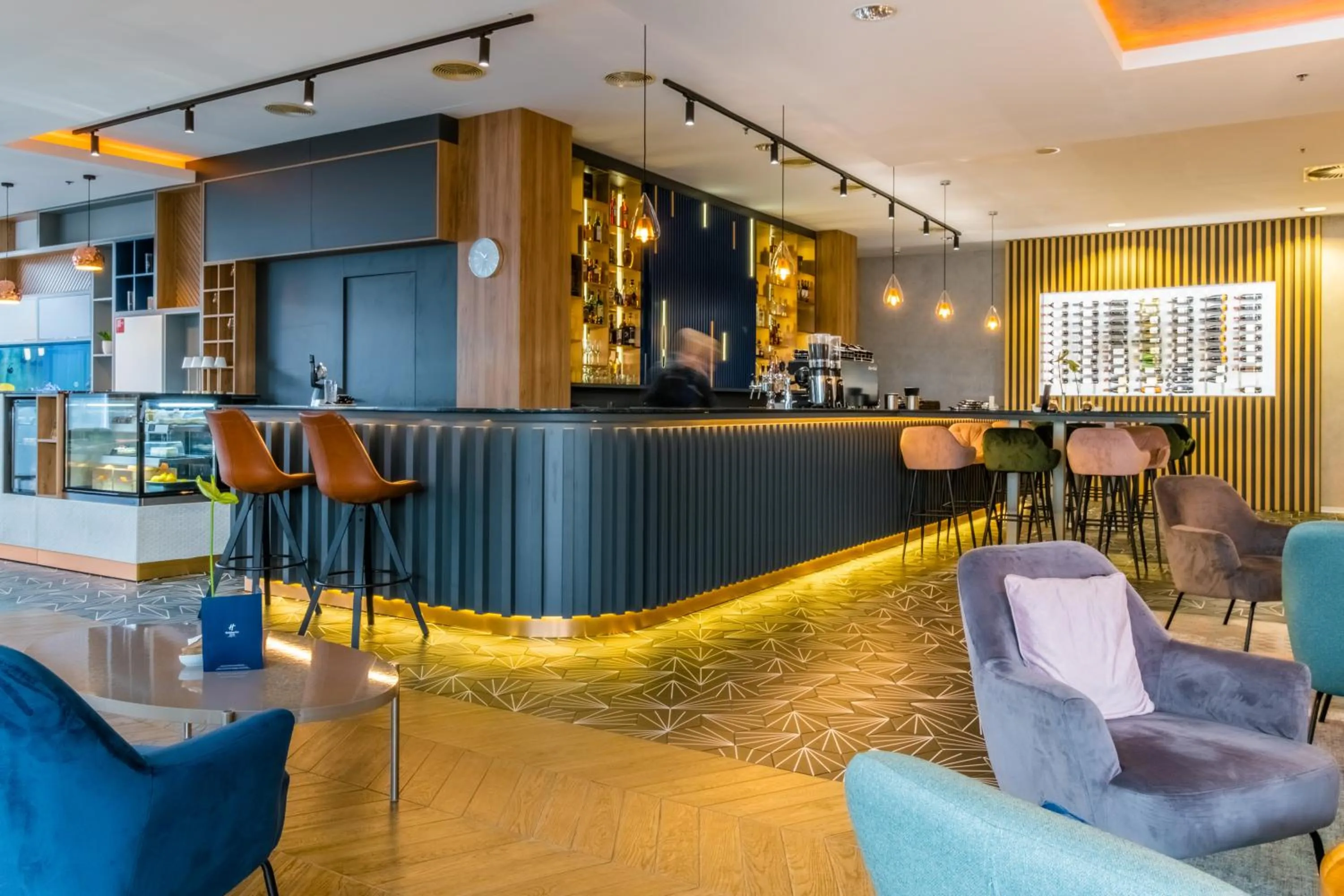Lounge or bar in Holiday Inn Zilina by IHG