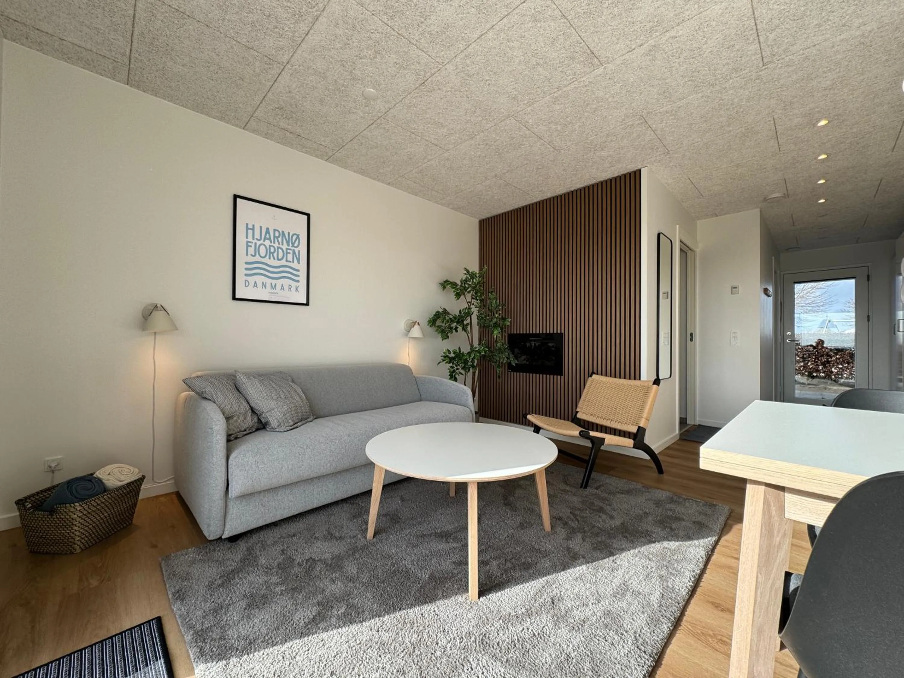 Deluxe One-Bedroom Apartment with Ocean View in HYGGE Strand Camping