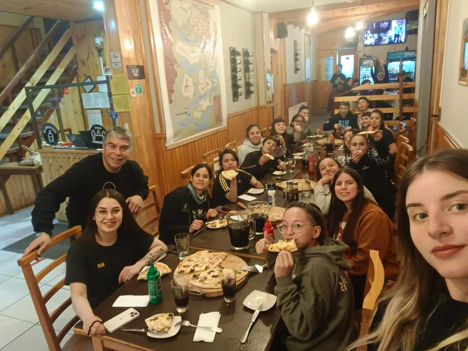 Restaurant/places to eat in Hostal Alcázar