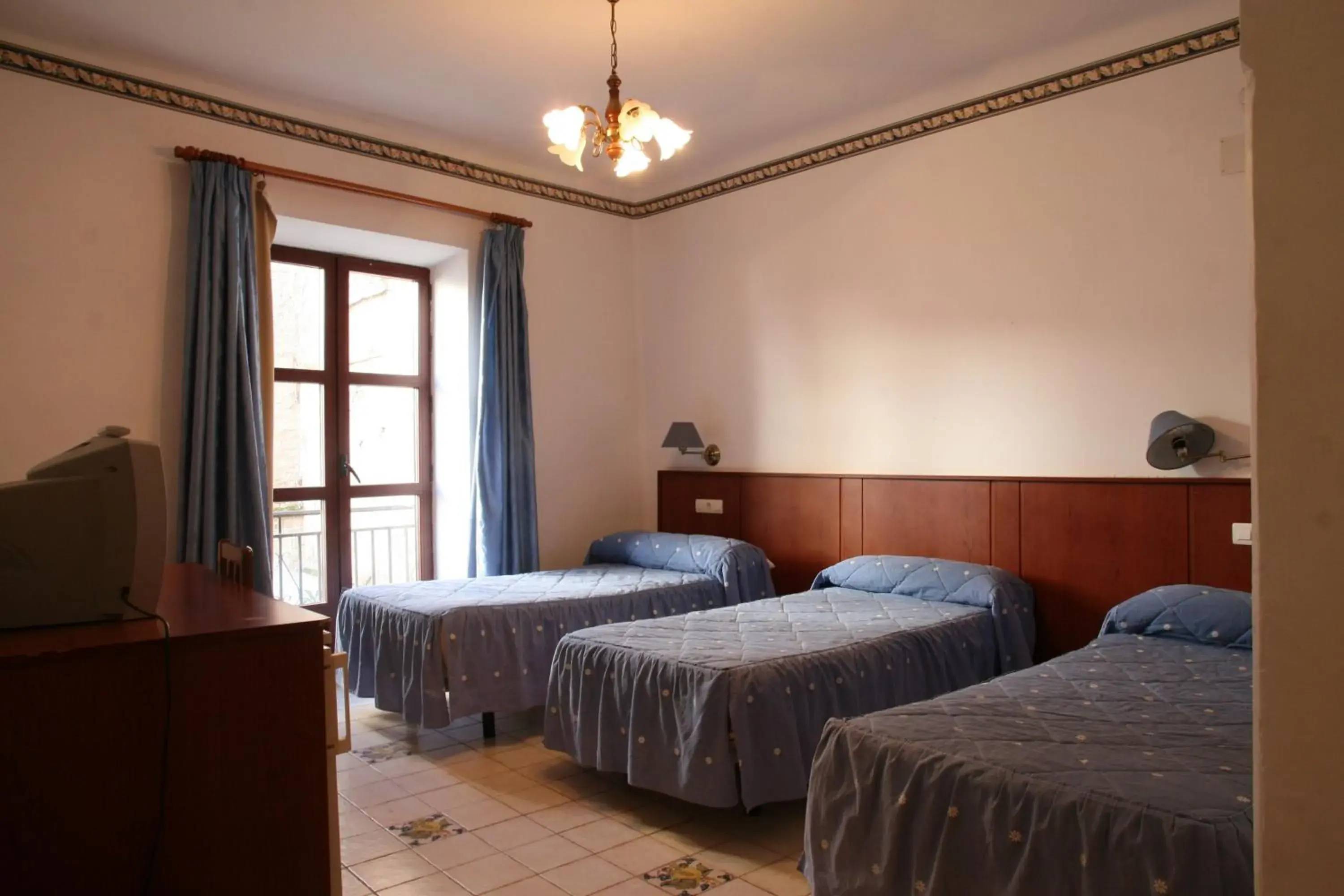 Day, Bed in Pensión San Joaquín Day, Bed in Pensión San Joaquín