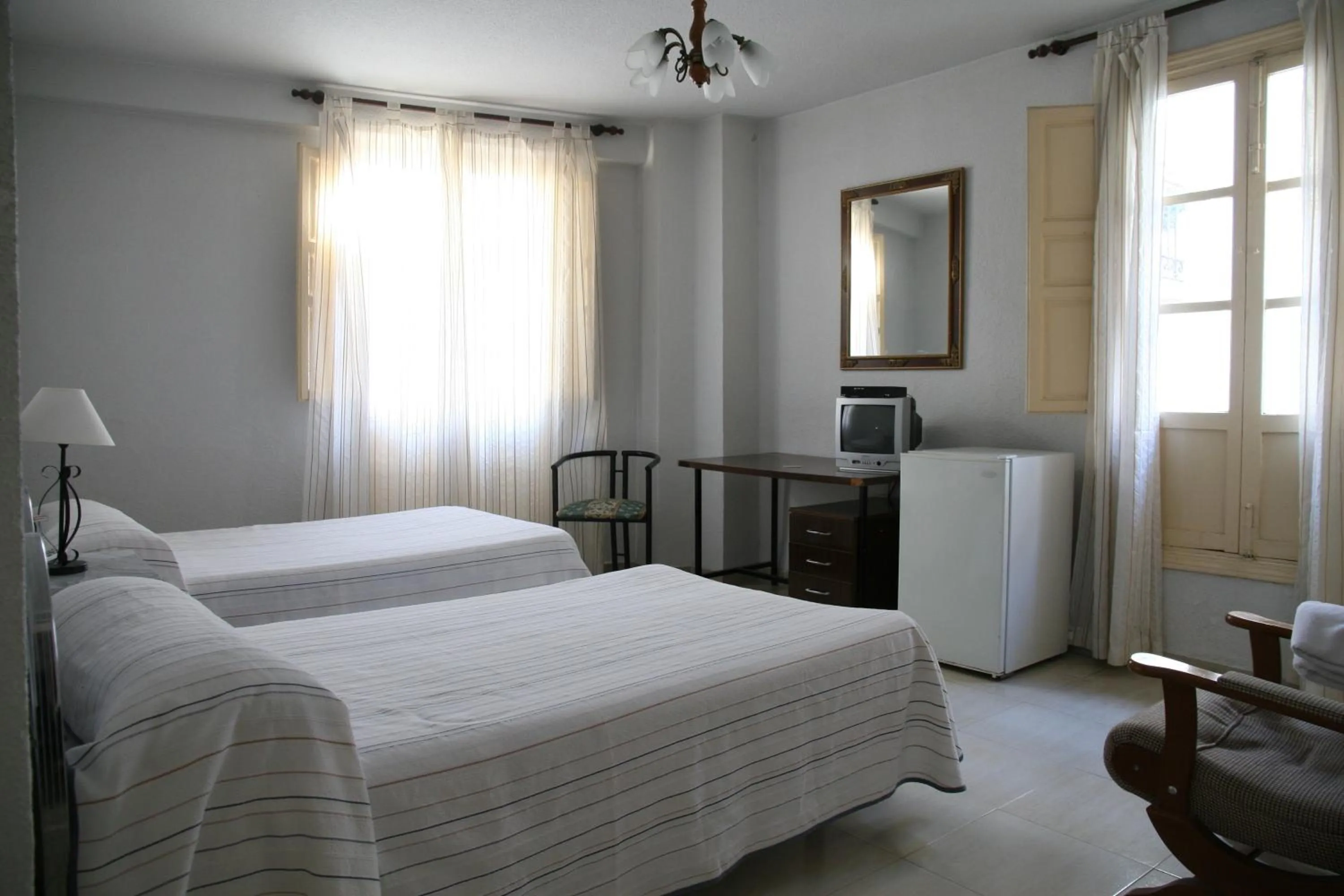 Day, Bed in Pensión San Joaquín