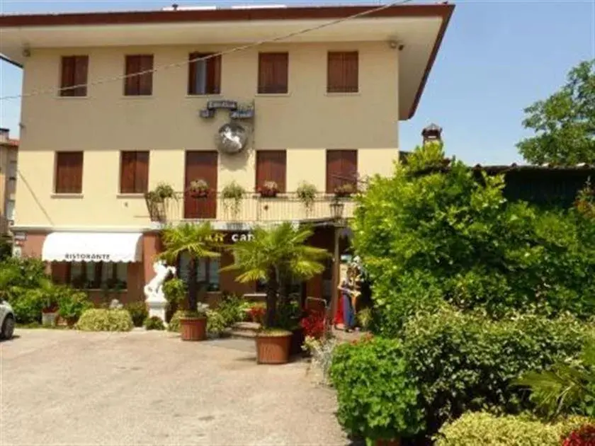 Al Cavallino Bianco Al Cavallino Bianco