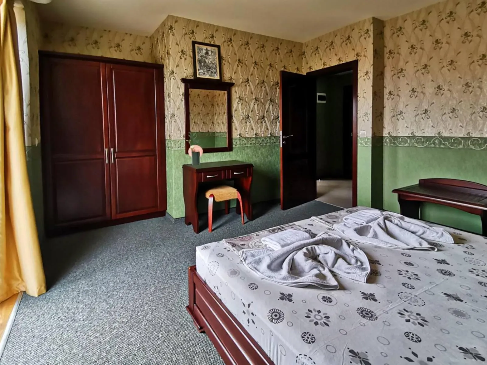 Bedroom, Bed in Twins Palace ApartHotel