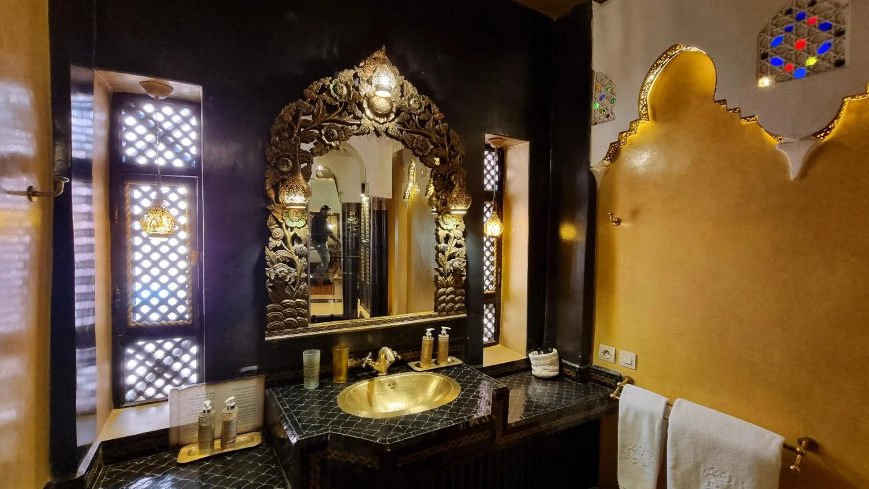 Bathroom in Riad Armelle