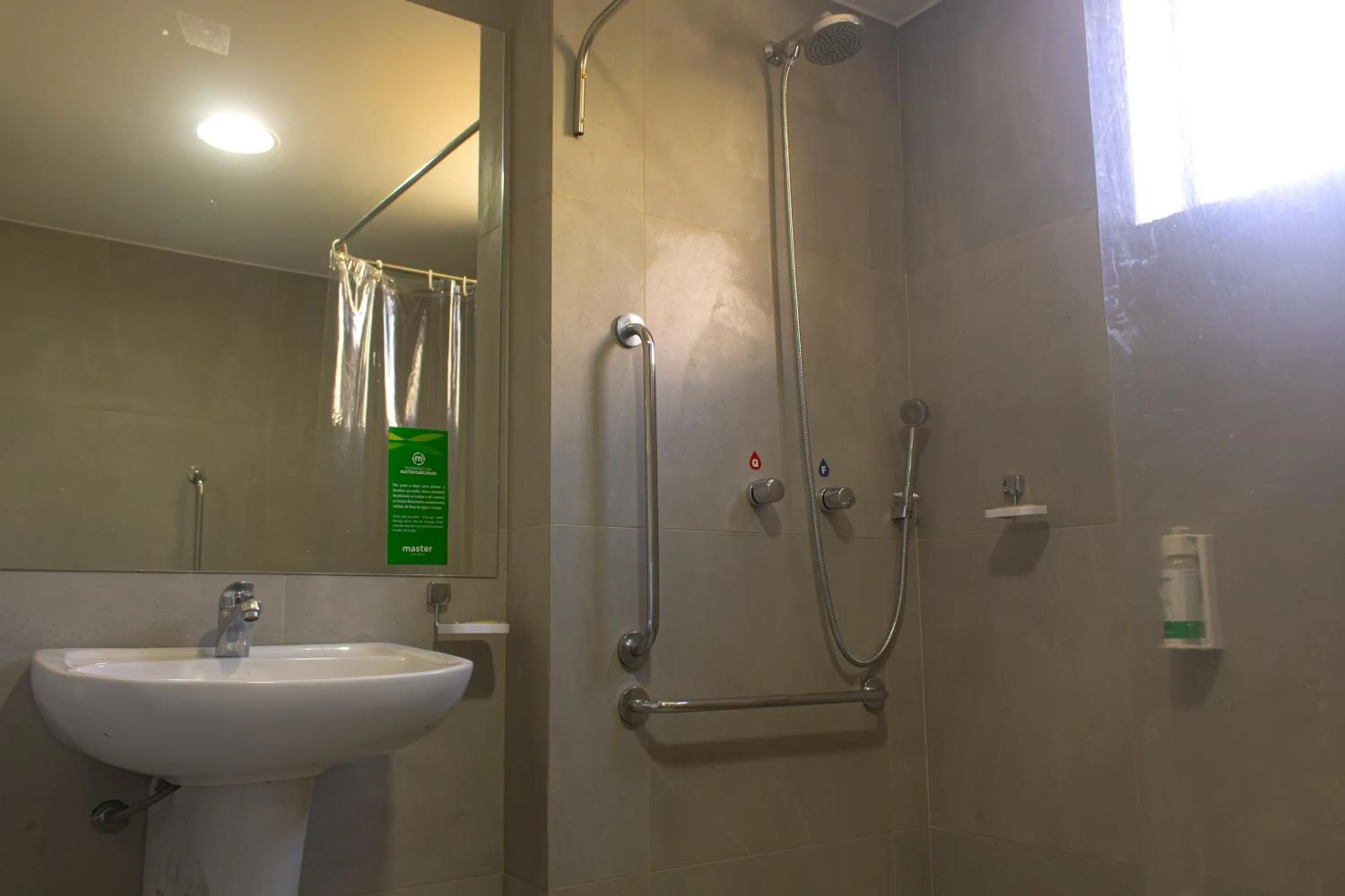 acessibility in Master Express Cidade Baixa - Próximo ao Araujo Viana, UFRGS e Santa Casa