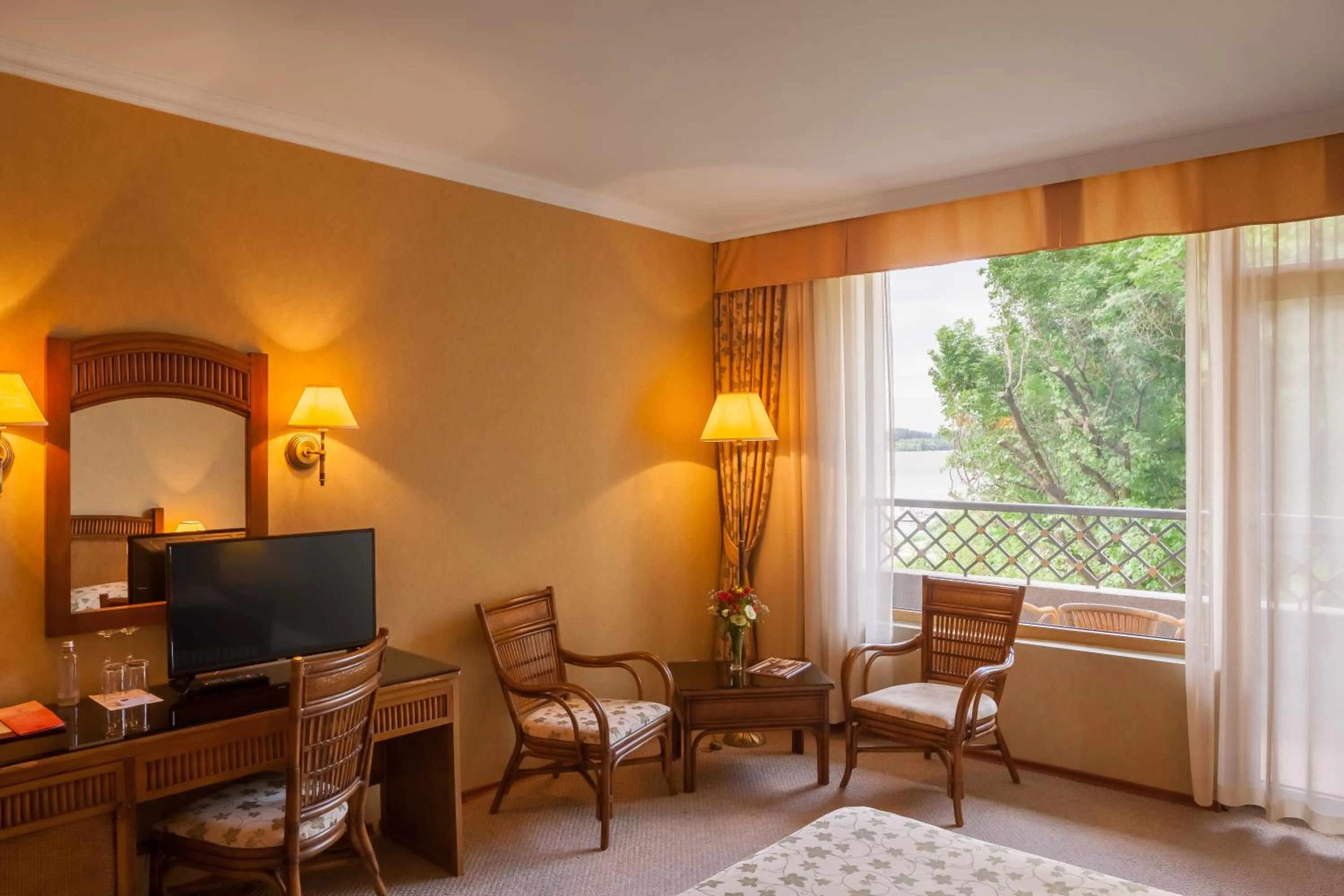 Pool view in Drustar Hotel