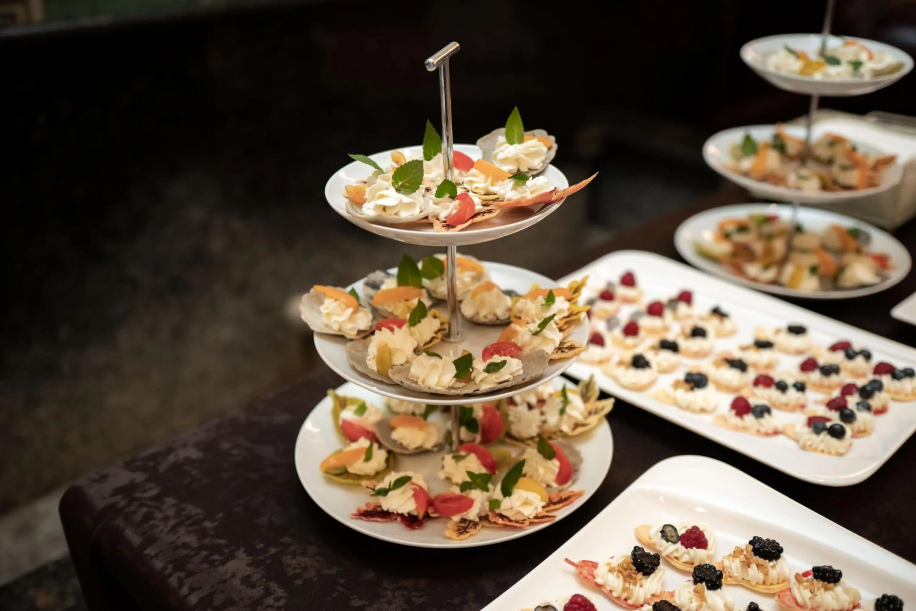 Restaurant/places to eat in Drustar Hotel