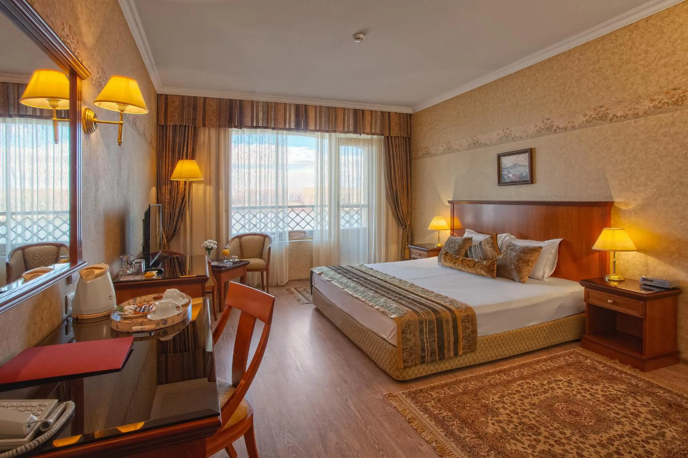 Coffee/tea facilities, Bed in Drustar Hotel