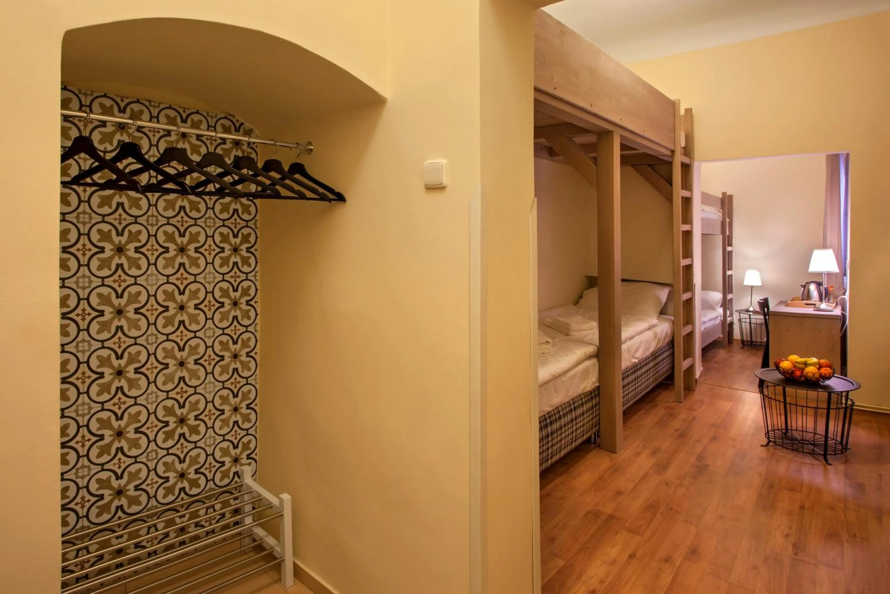 bunk bed, Bed in Residence Corto Old Town