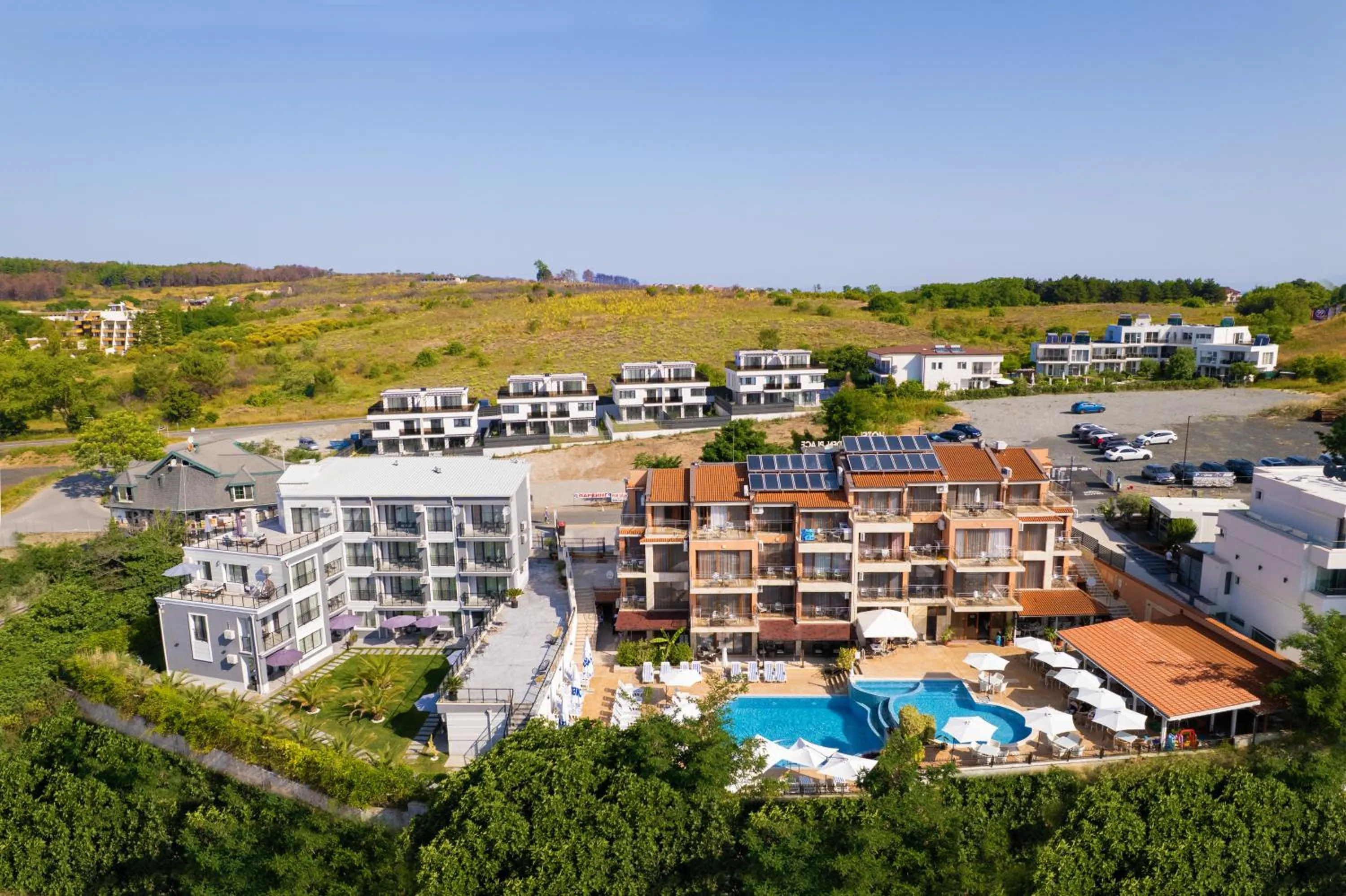 Семеен хотел Golden Place