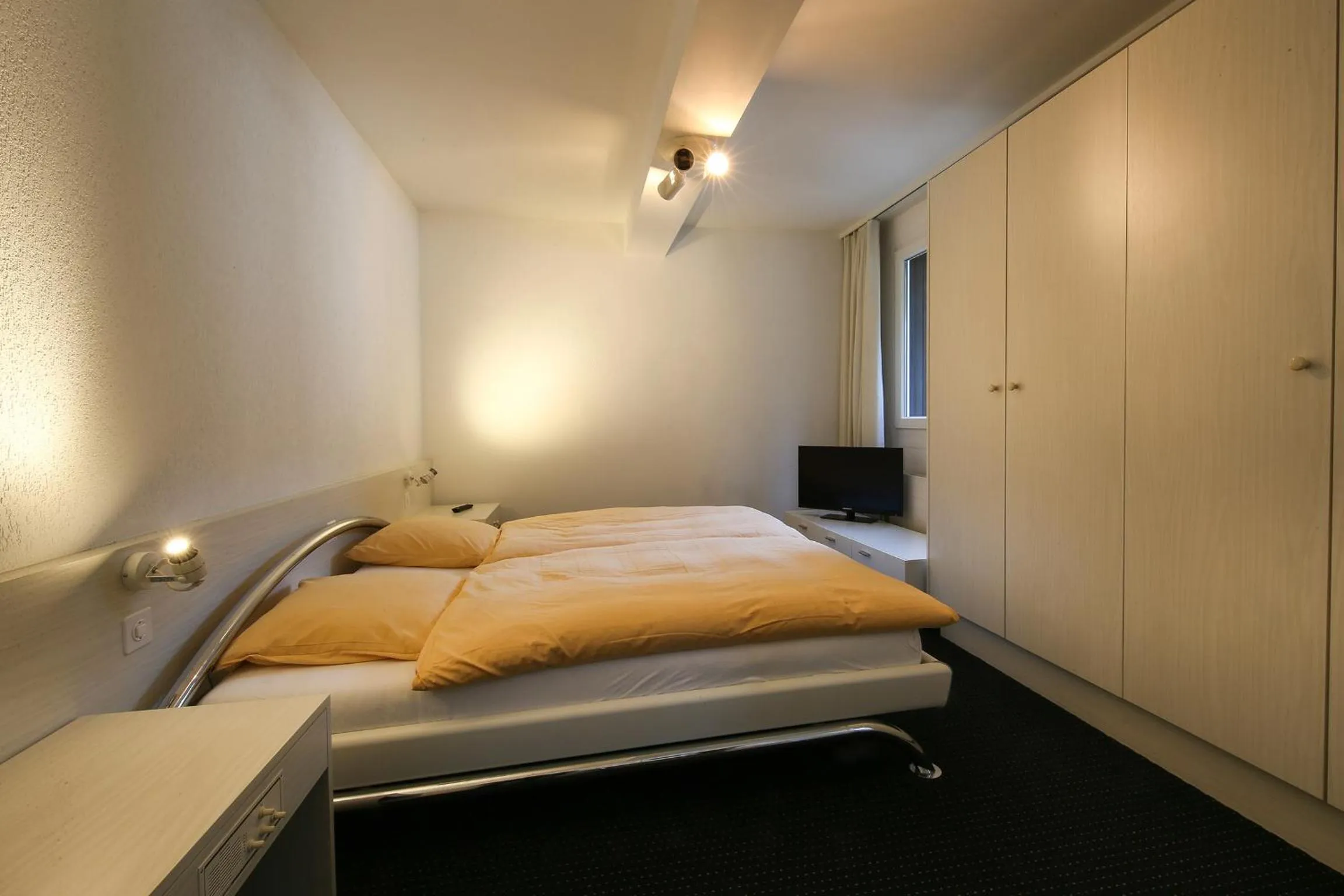 Photo of the whole room, Bed in Hotel Grüsch